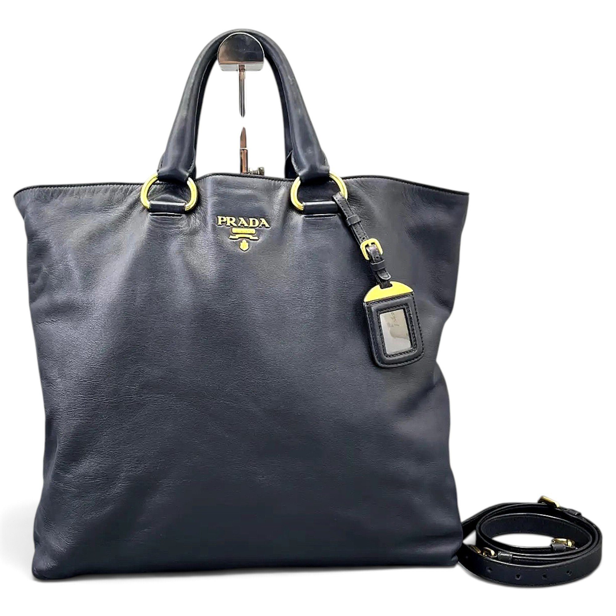 Leather tote