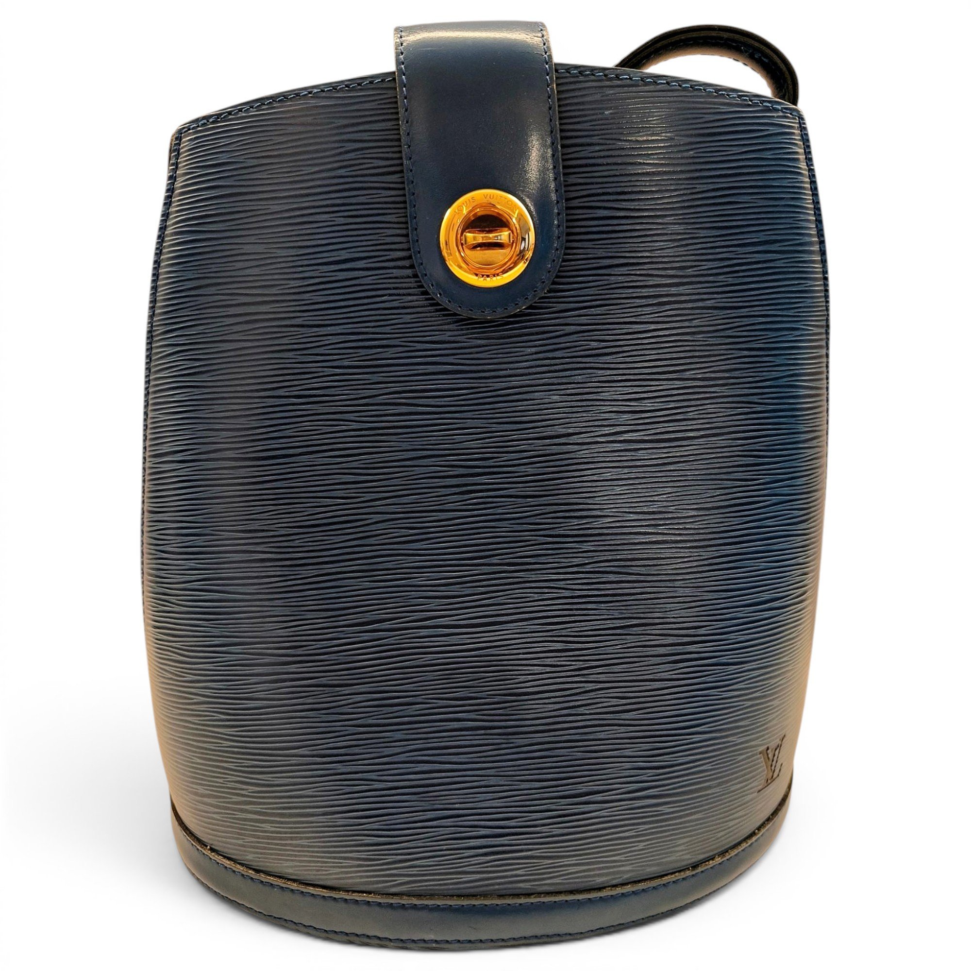 Bucket leather handbag