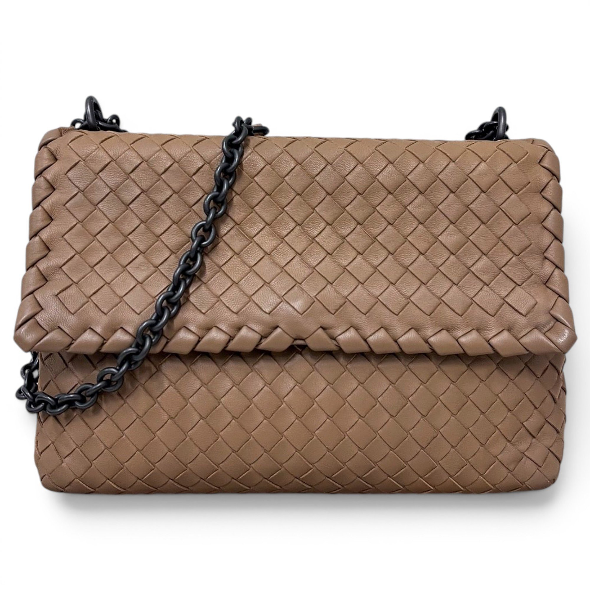 Chain Cassette leather handbag