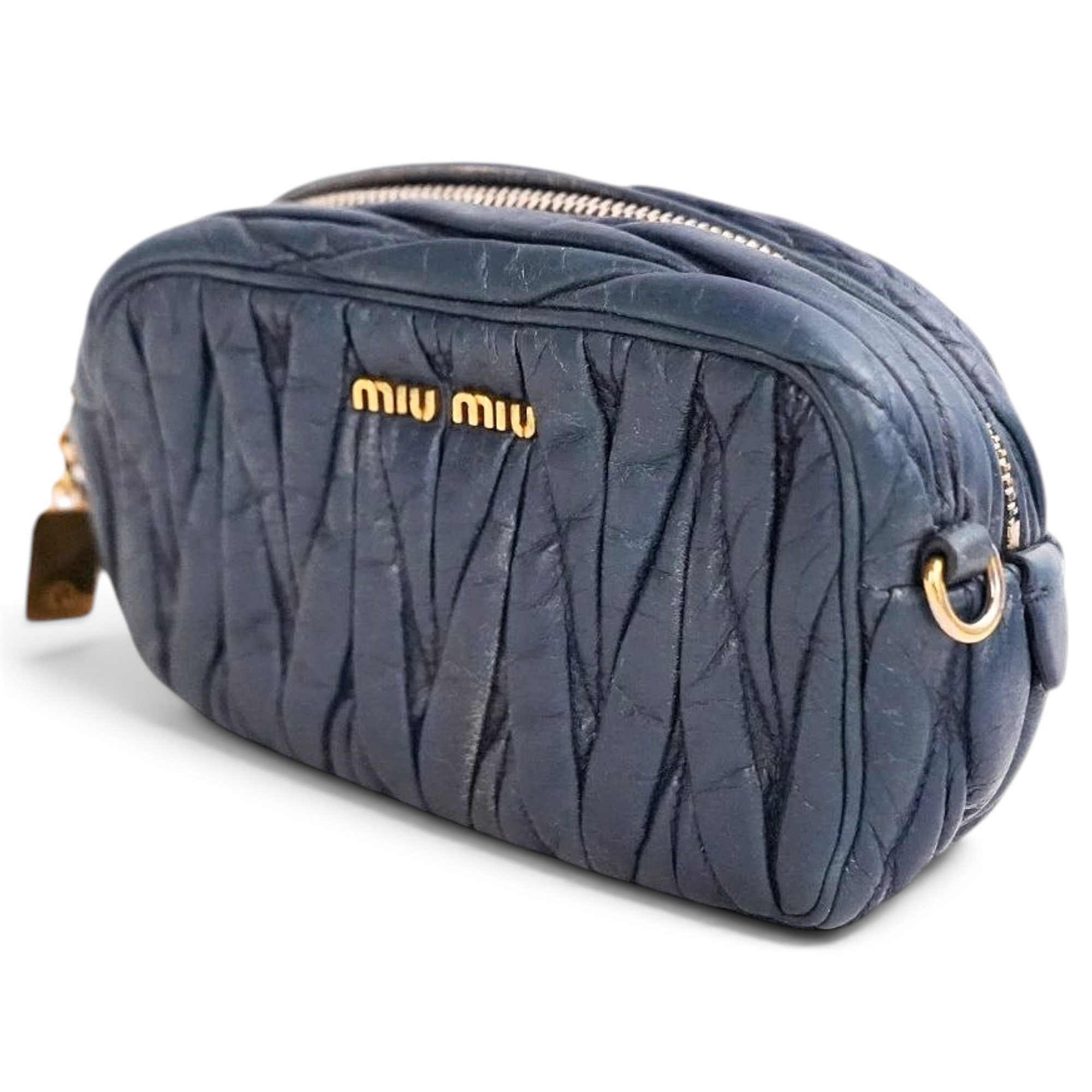Matelassé leather handbag