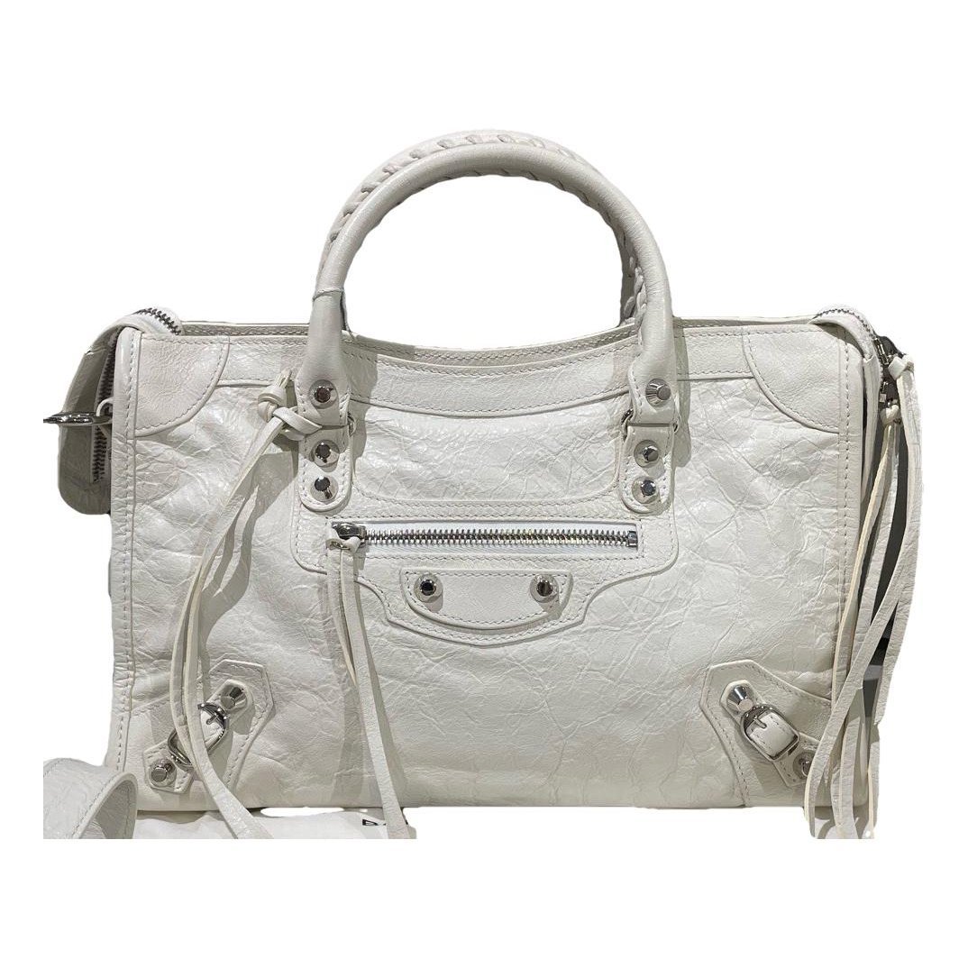 City leather handbag
