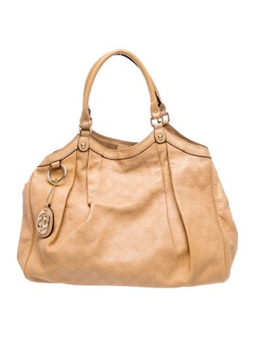 Interlocking G Hobo