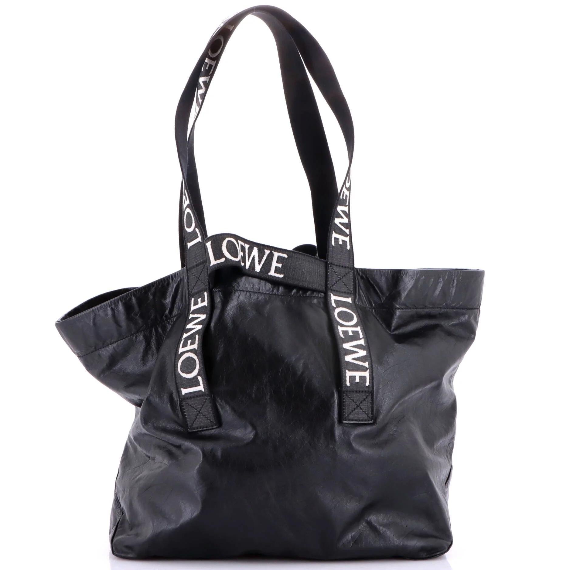 Leather tote