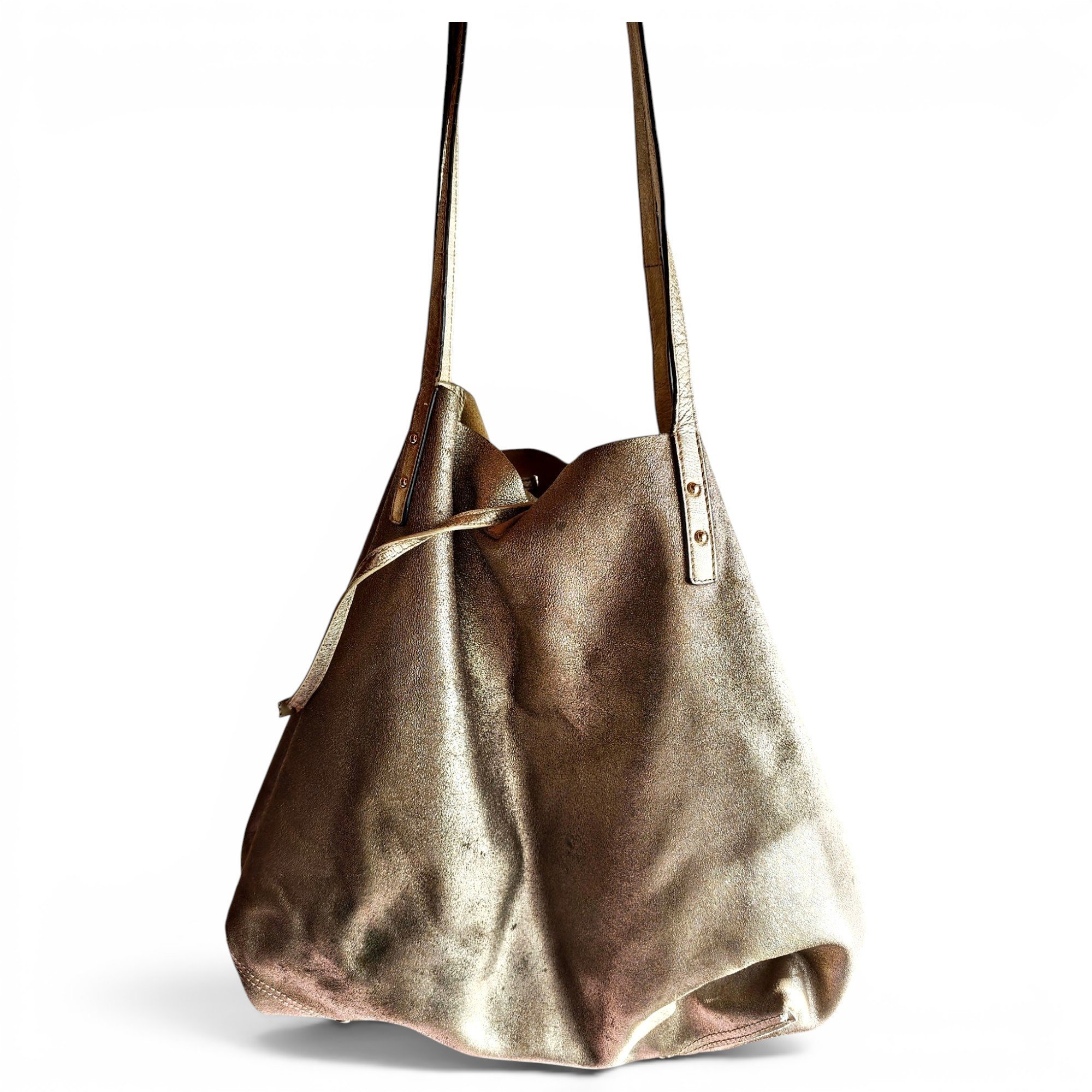 Leather tote