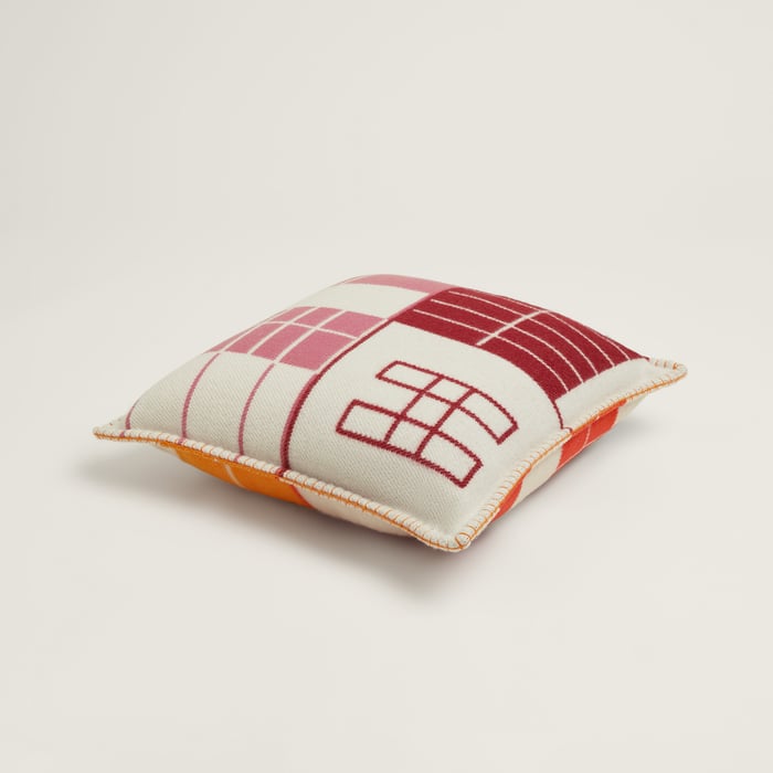 Atelier d'Artiste Pillow