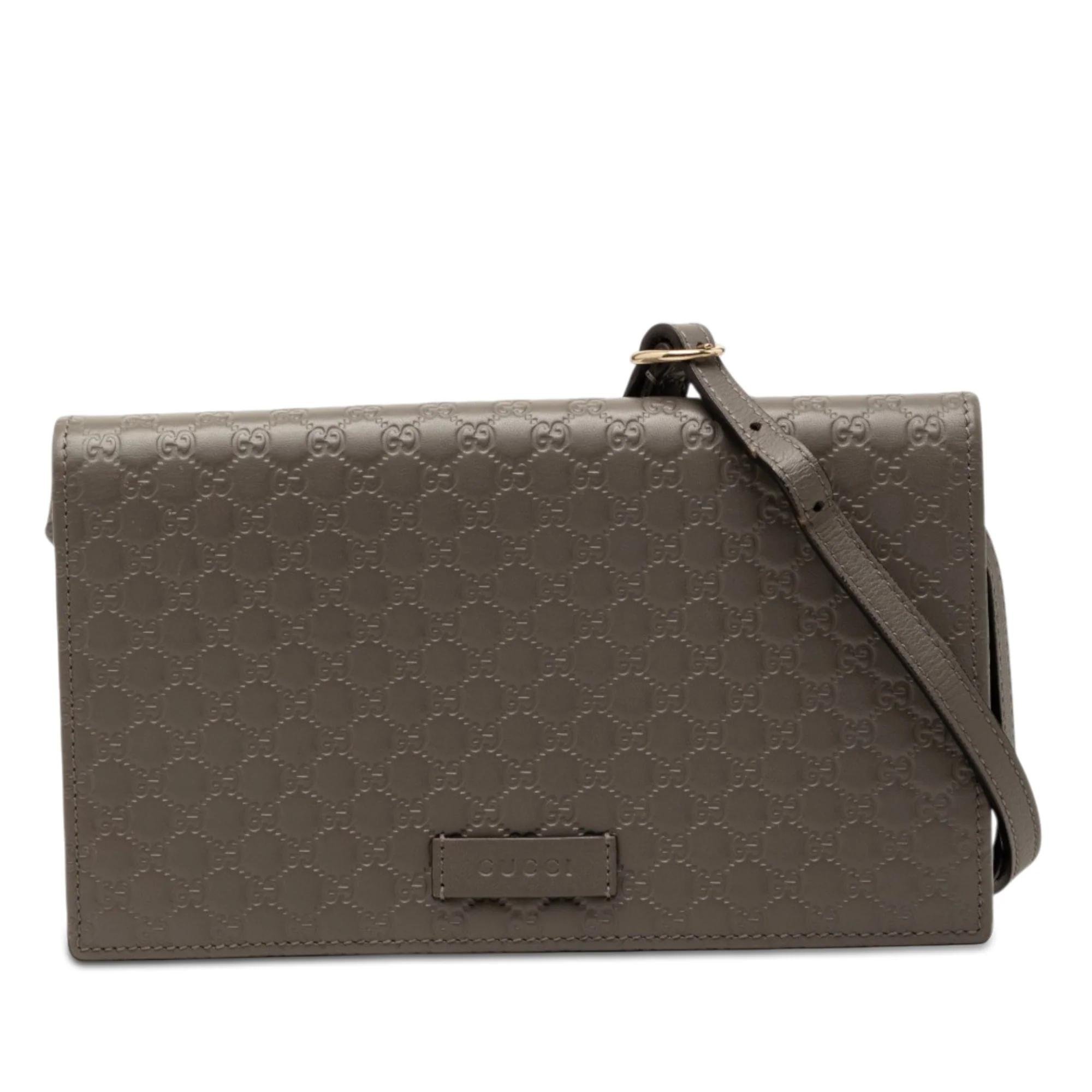 Leather crossbody bag
