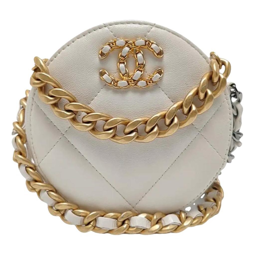 Chanel 19 handbag