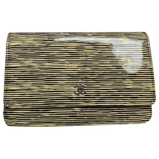 Wallet On Chain Timeless/Classique leather crossbody bag