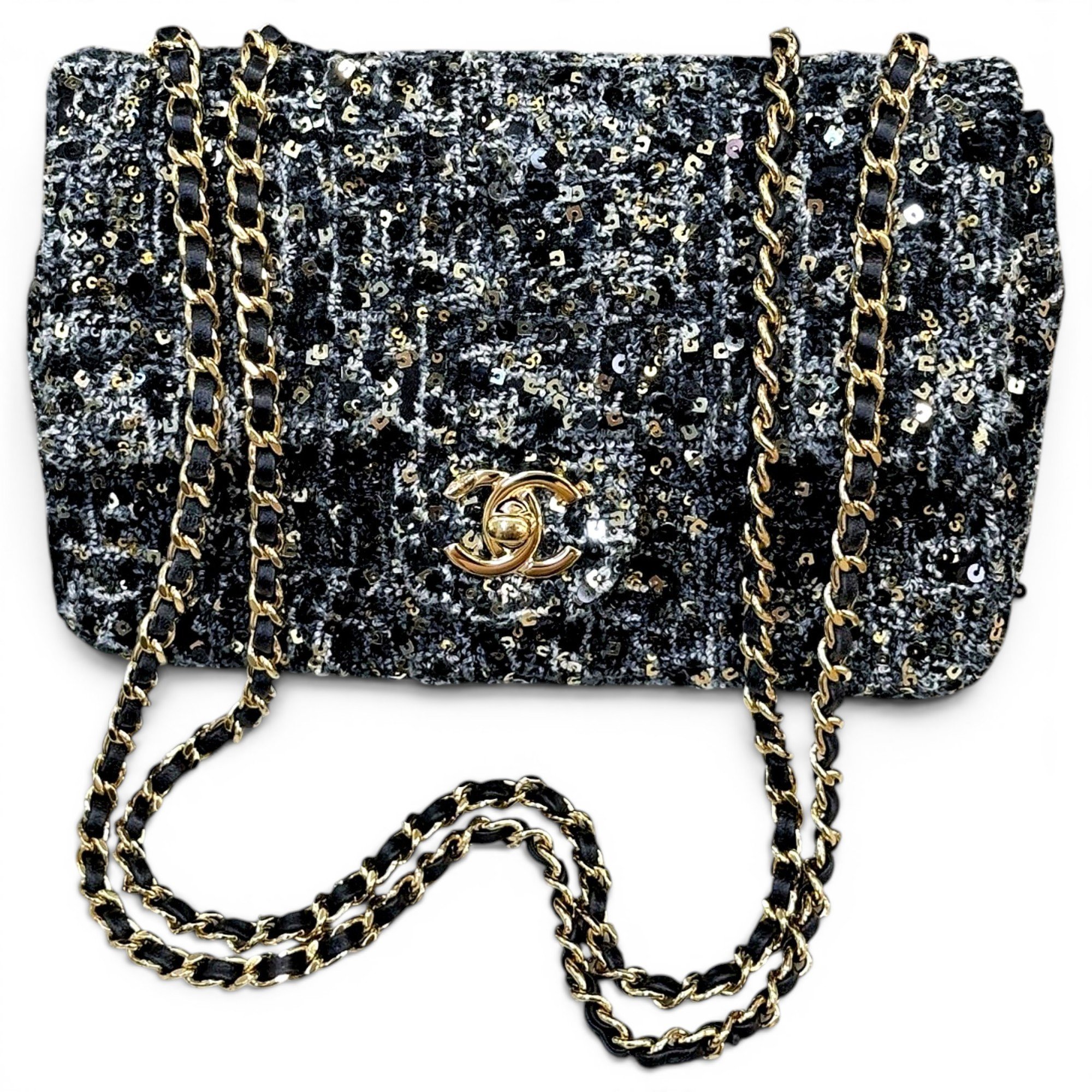 Timeless/Classique tweed crossbody bag