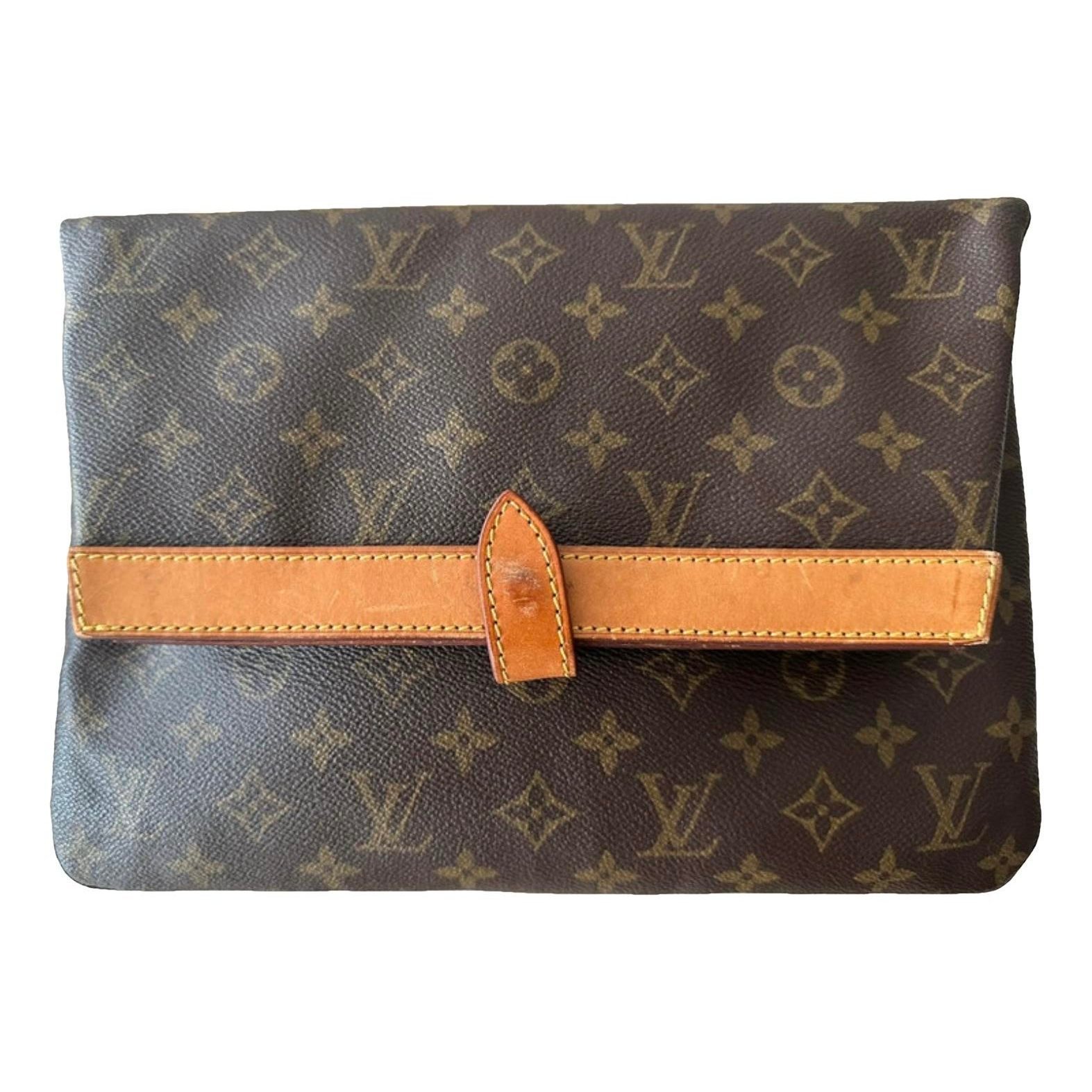 Patent leather clutch bag