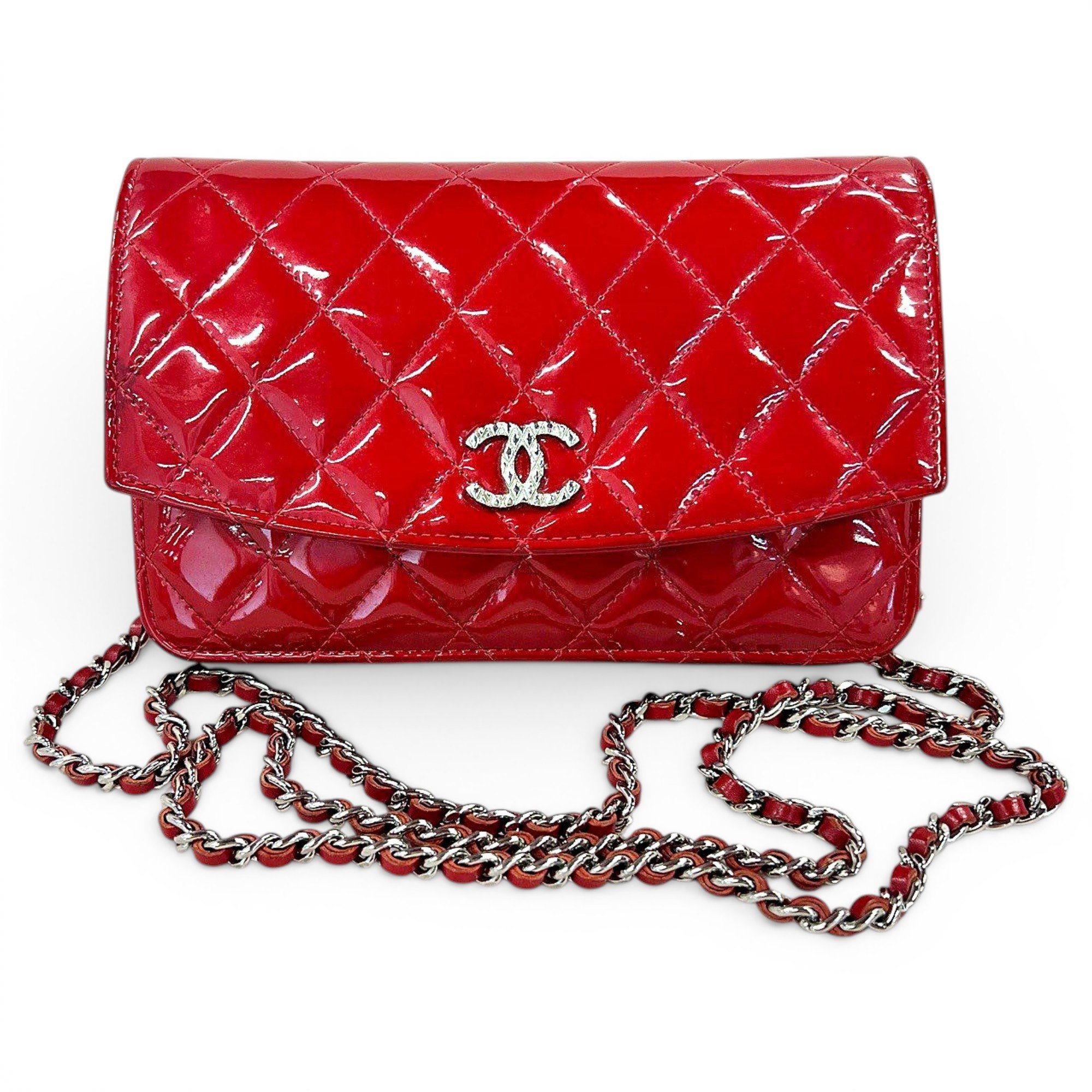 Wallet On Chain Timeless/Classique patent leather crossbody bag