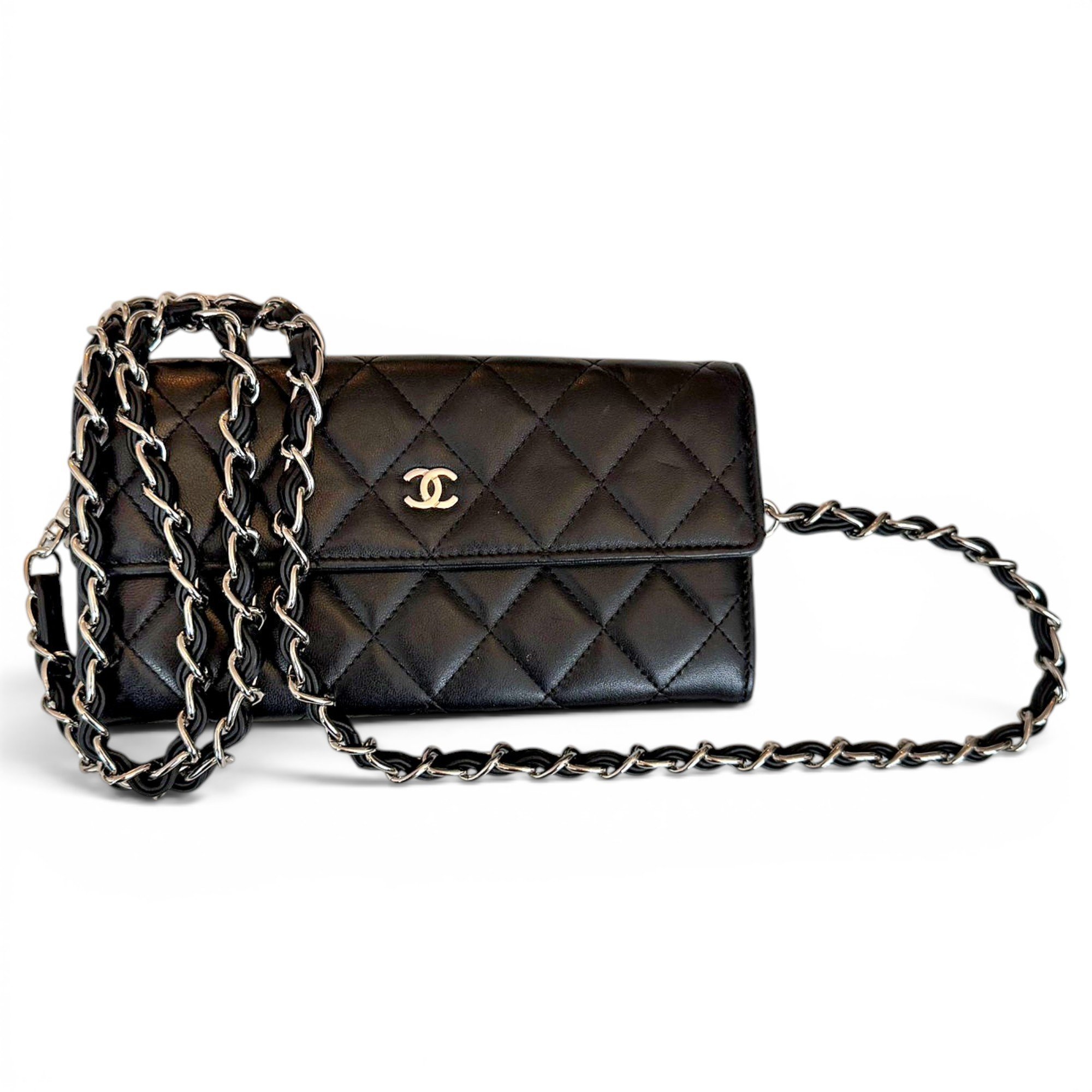 Wallet On Chain Timeless/Classique leather crossbody bag