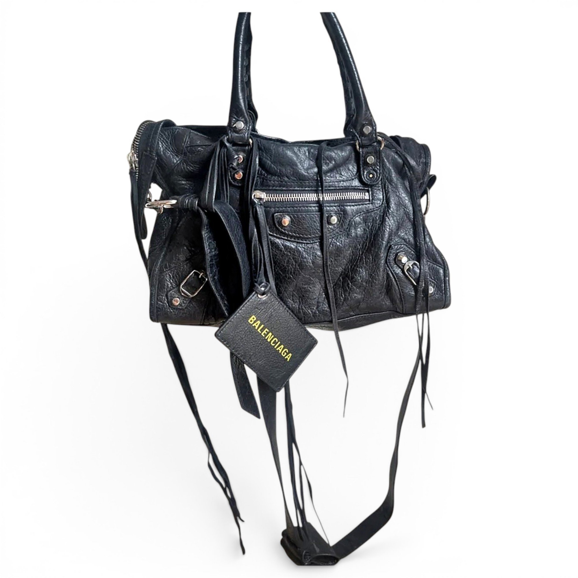 City leather crossbody bag