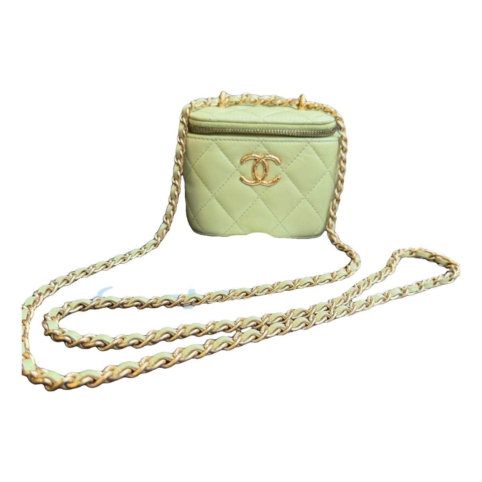 Trendy CC Vanity leather handbag
