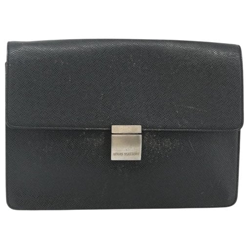 Leather clutch bag