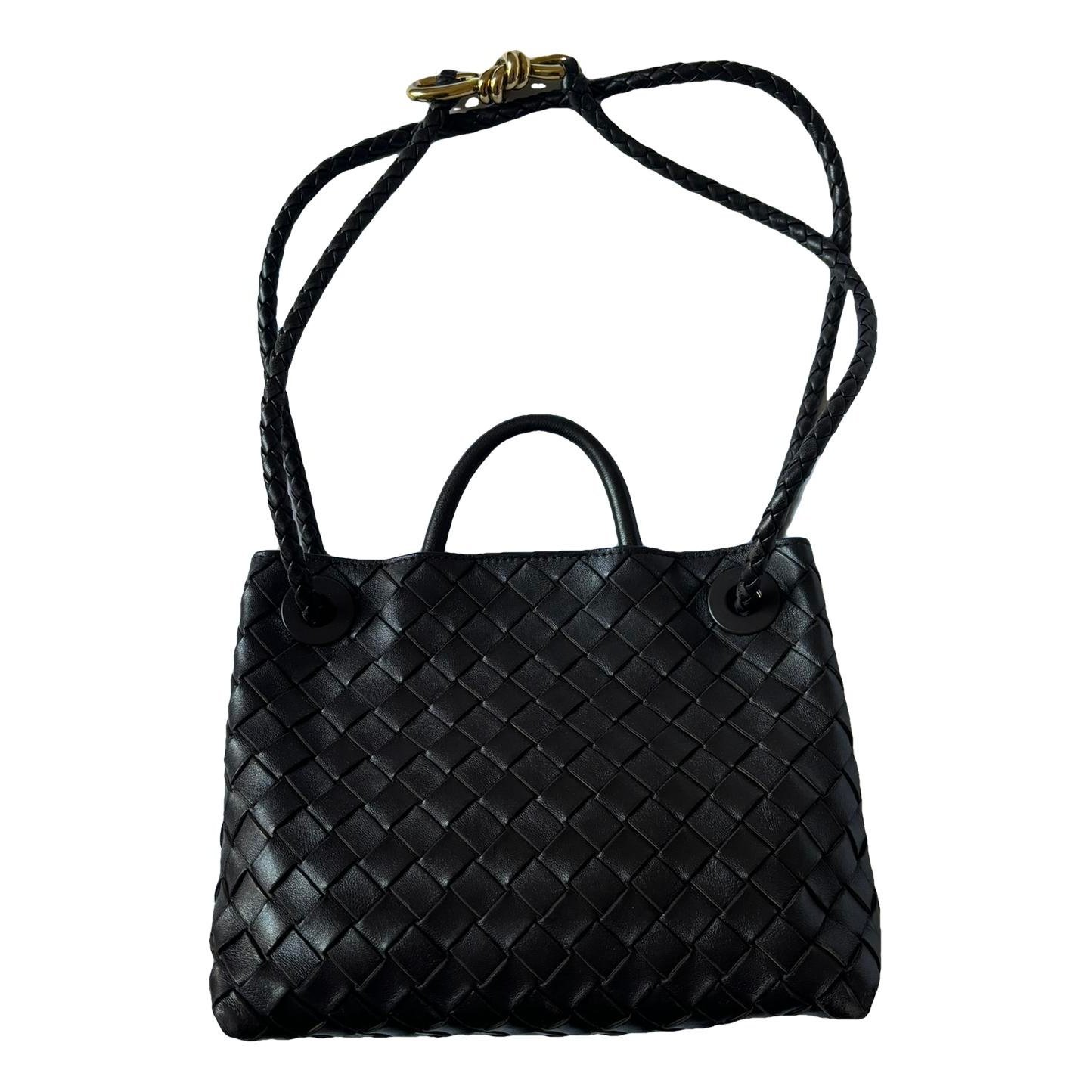 Bottega Veneta Andiamo leather handbag