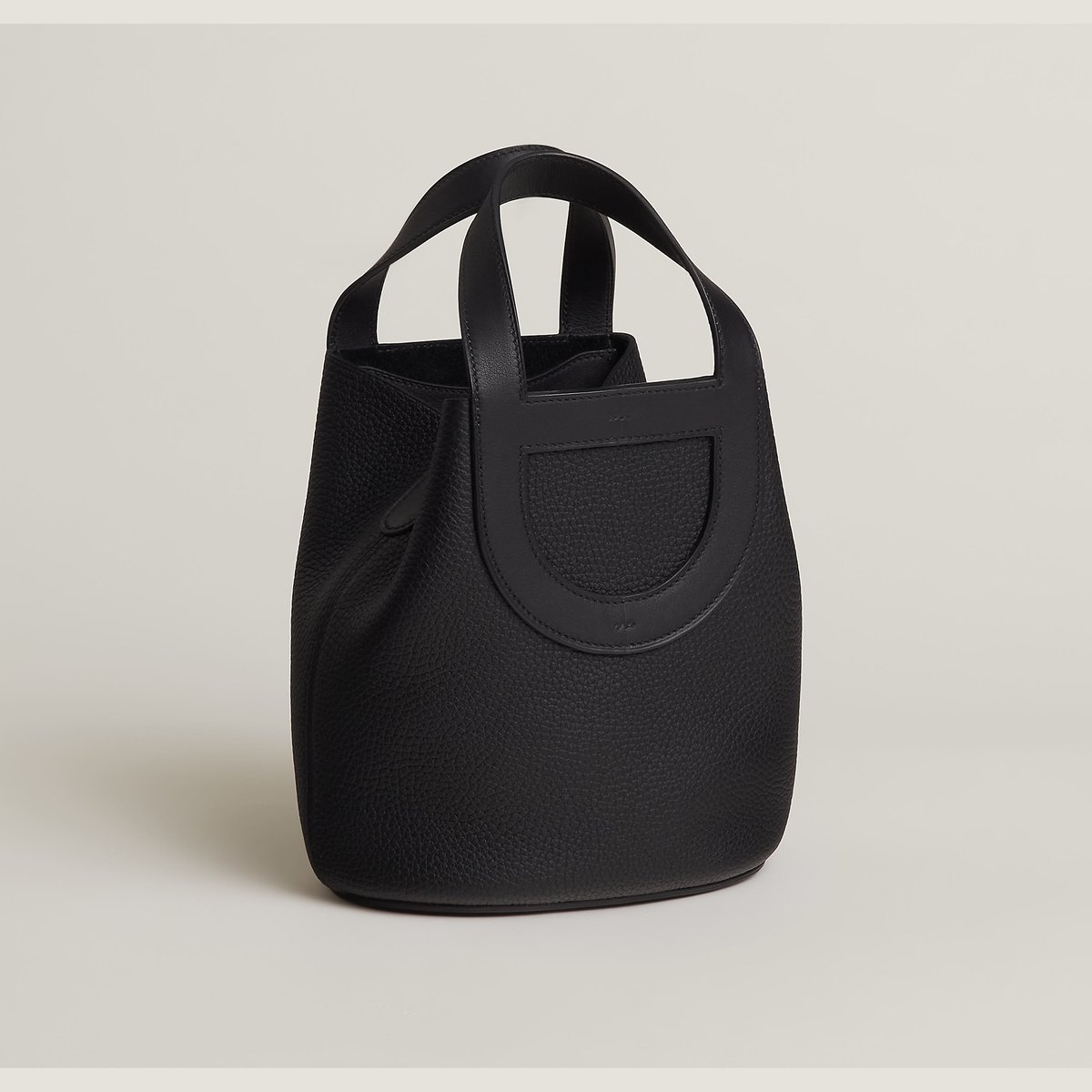 Noir Hermès In-the-loop 18 Bag