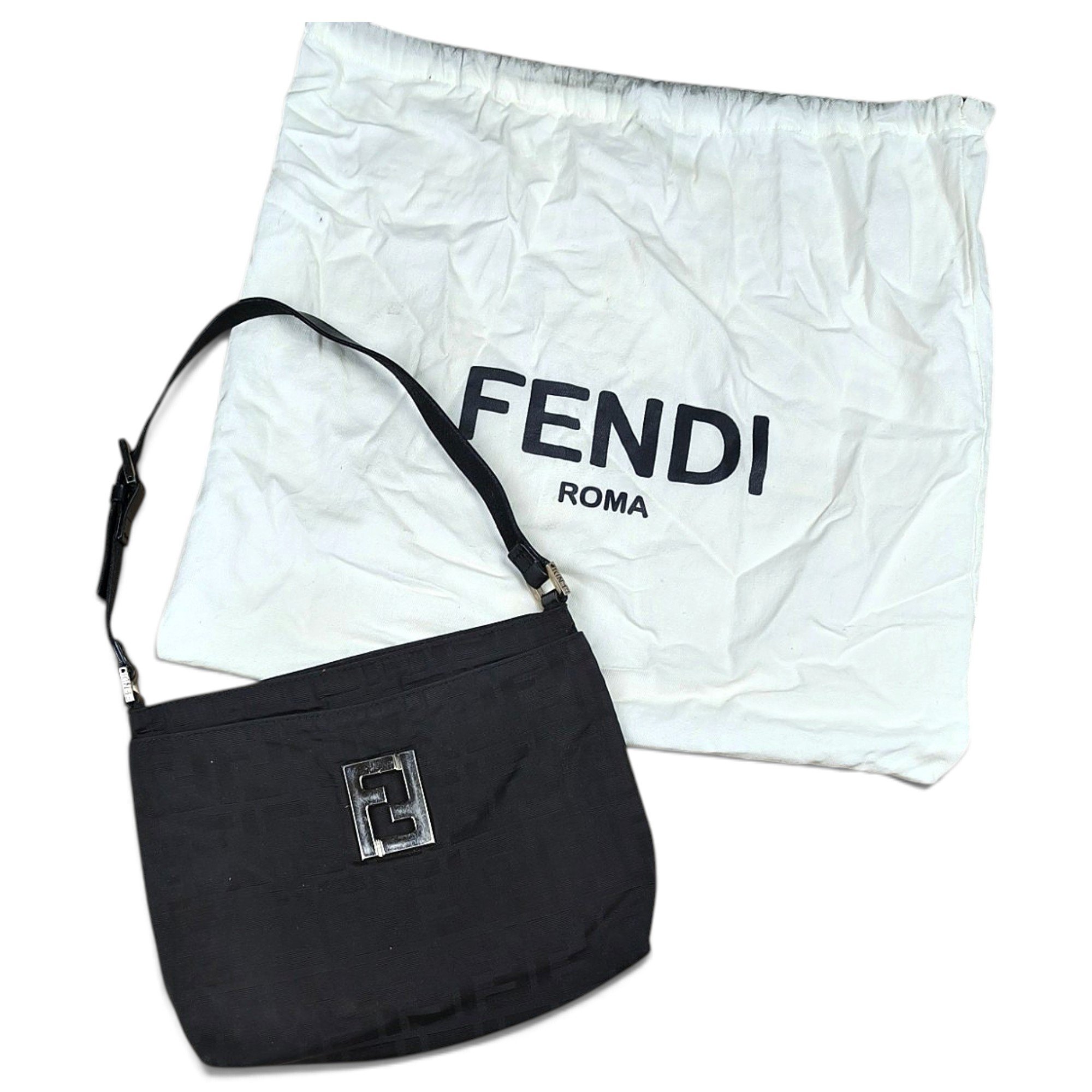 Baguette cloth handbag