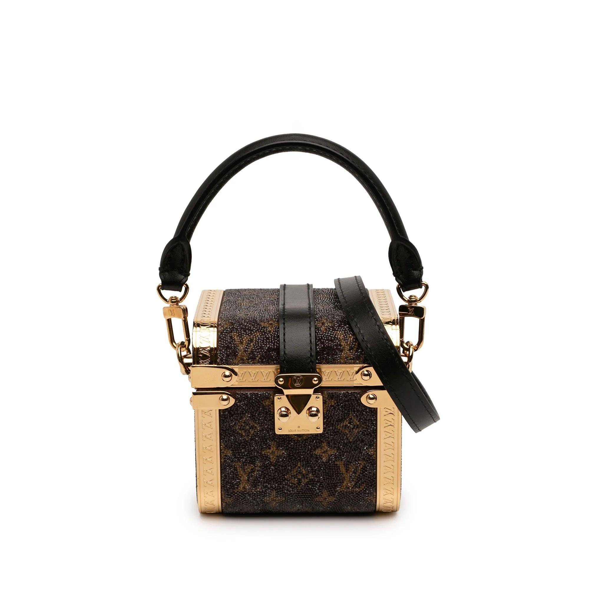 Cloth satchel