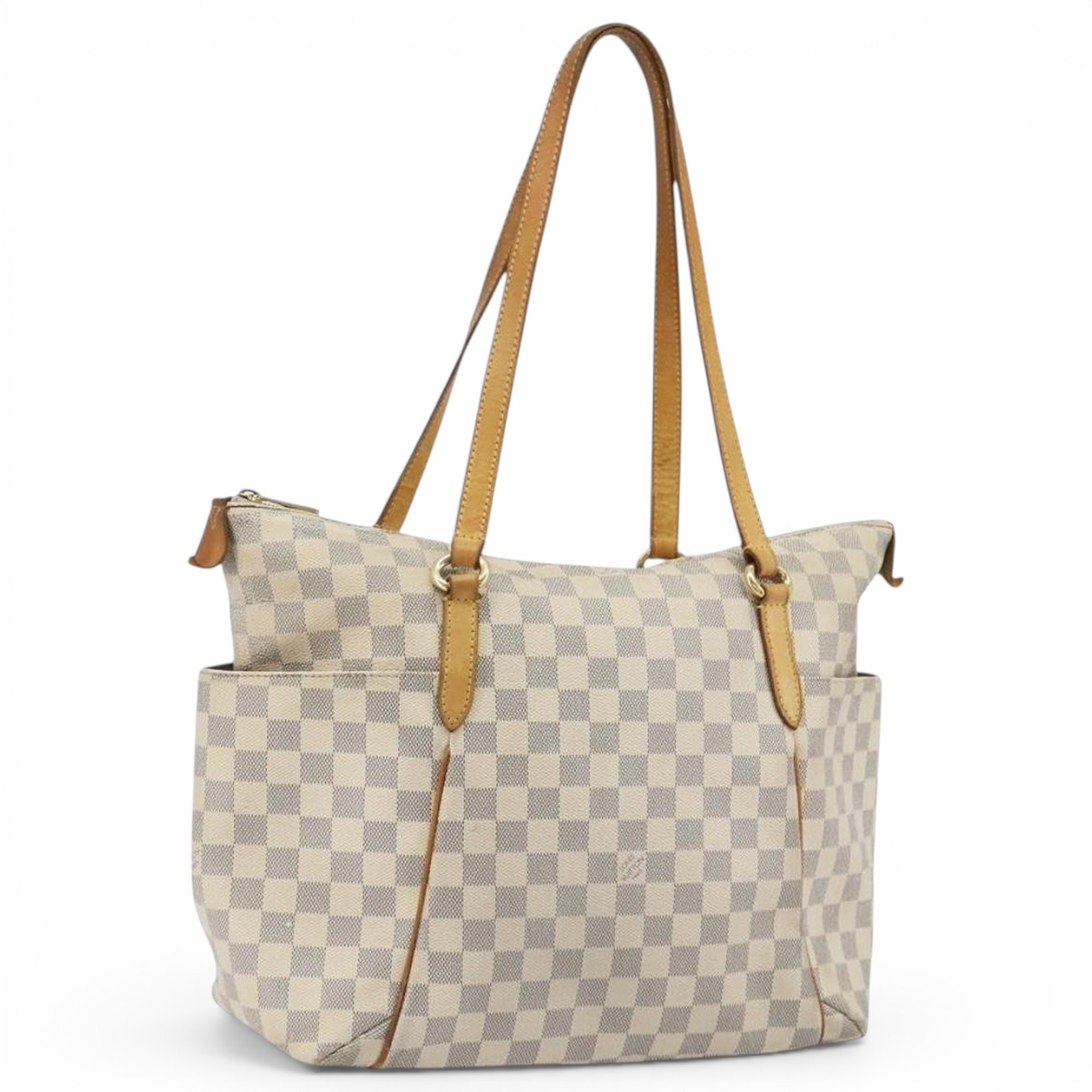 Totally leather tote