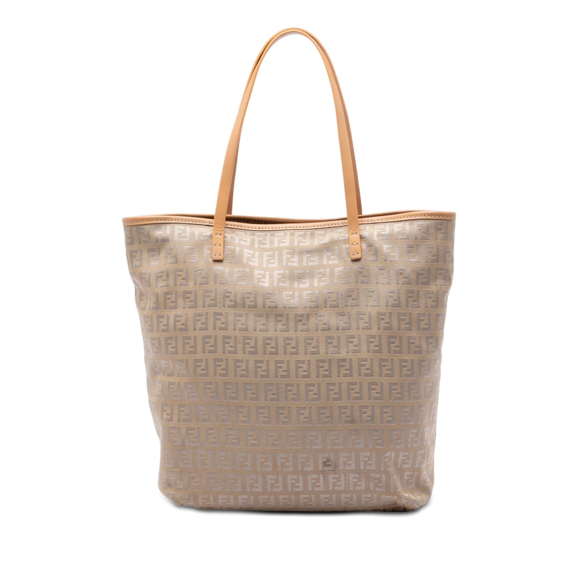 Pocket leather tote