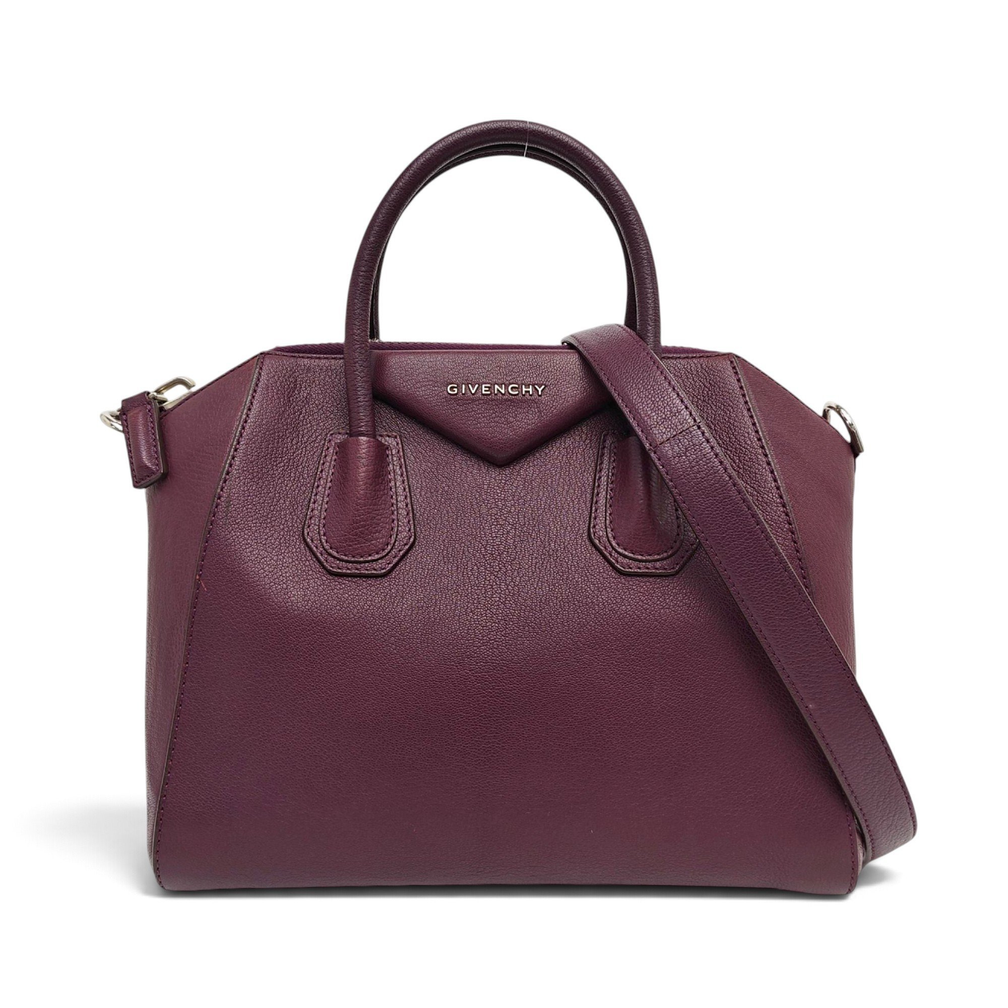 Antigona leather handbag