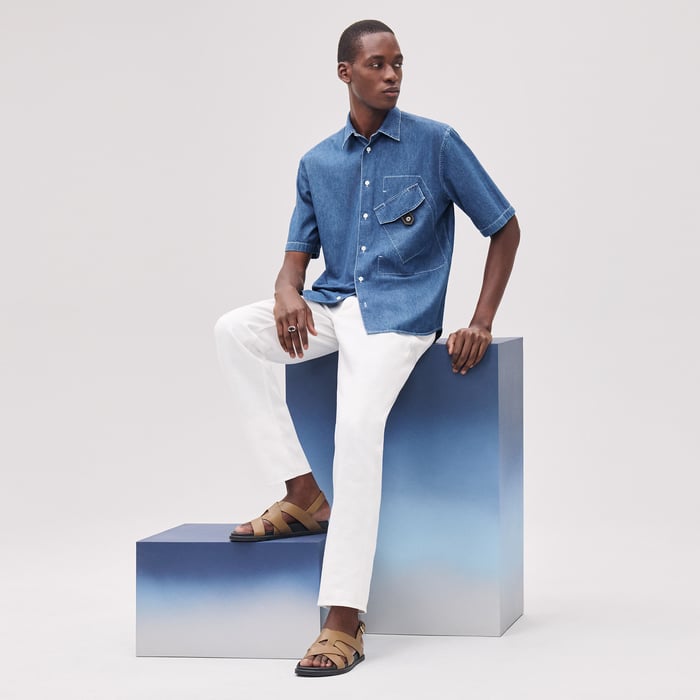 Short-sleeve straight cut shirt