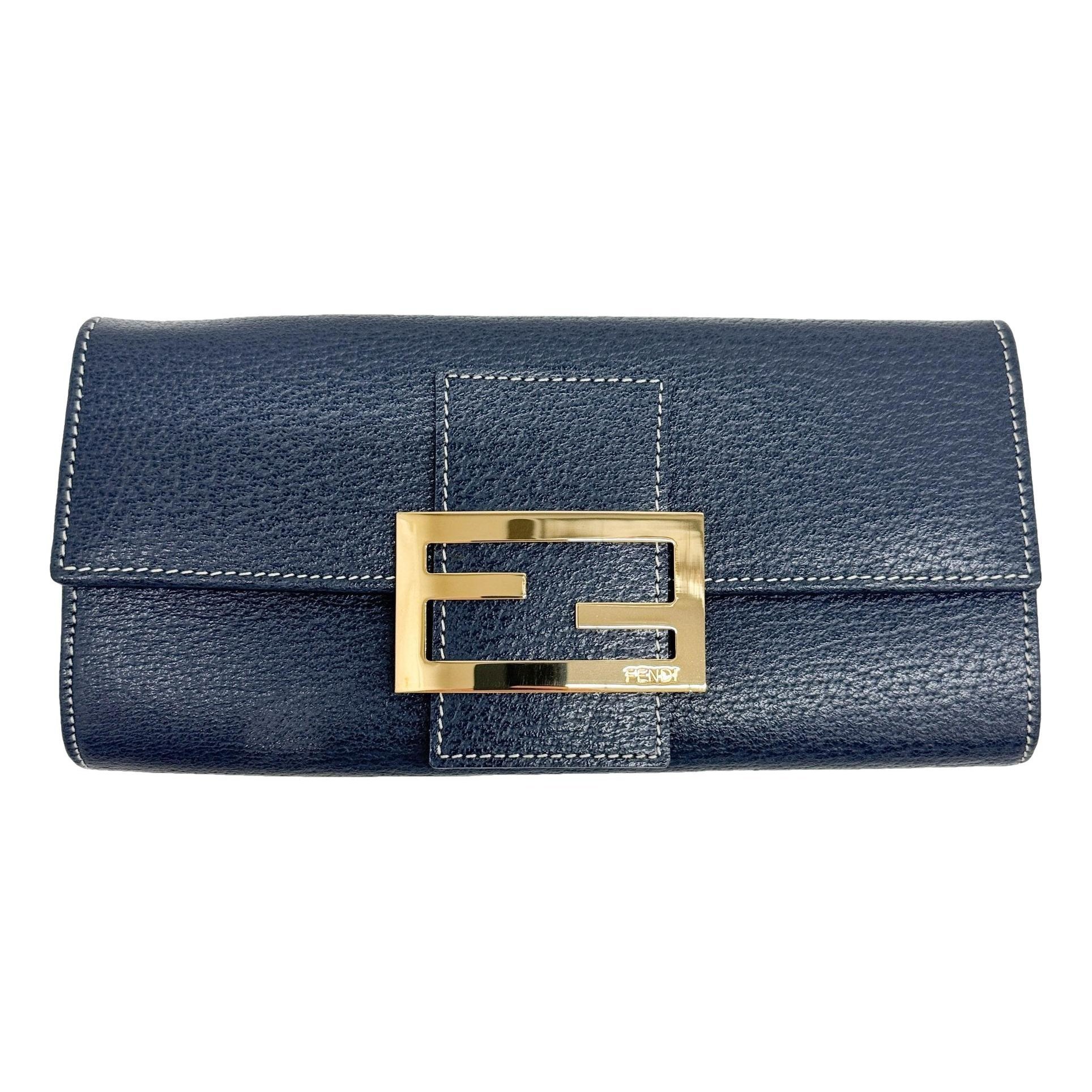 Baguette leather clutch bag