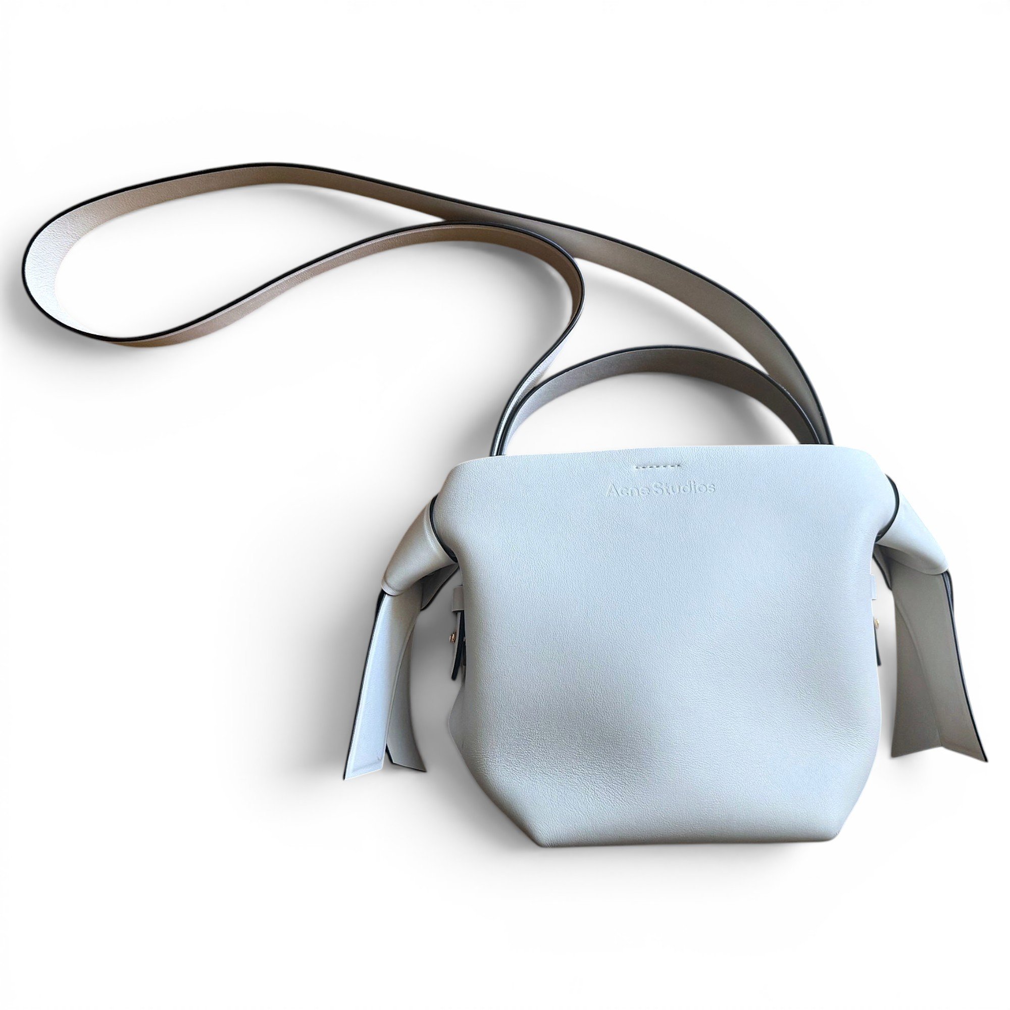 Musubi leather handbag