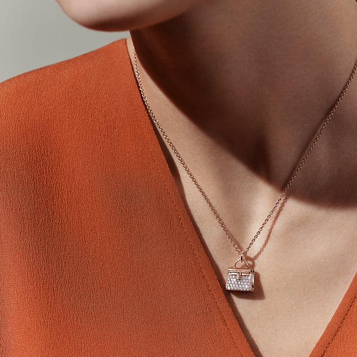 Sans Coloris Amulettes Kelly Pendant