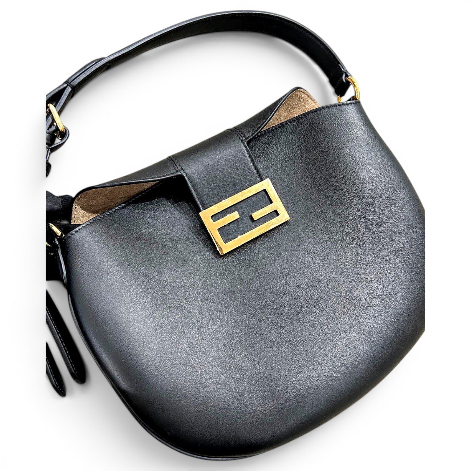 Croissant leather handbag