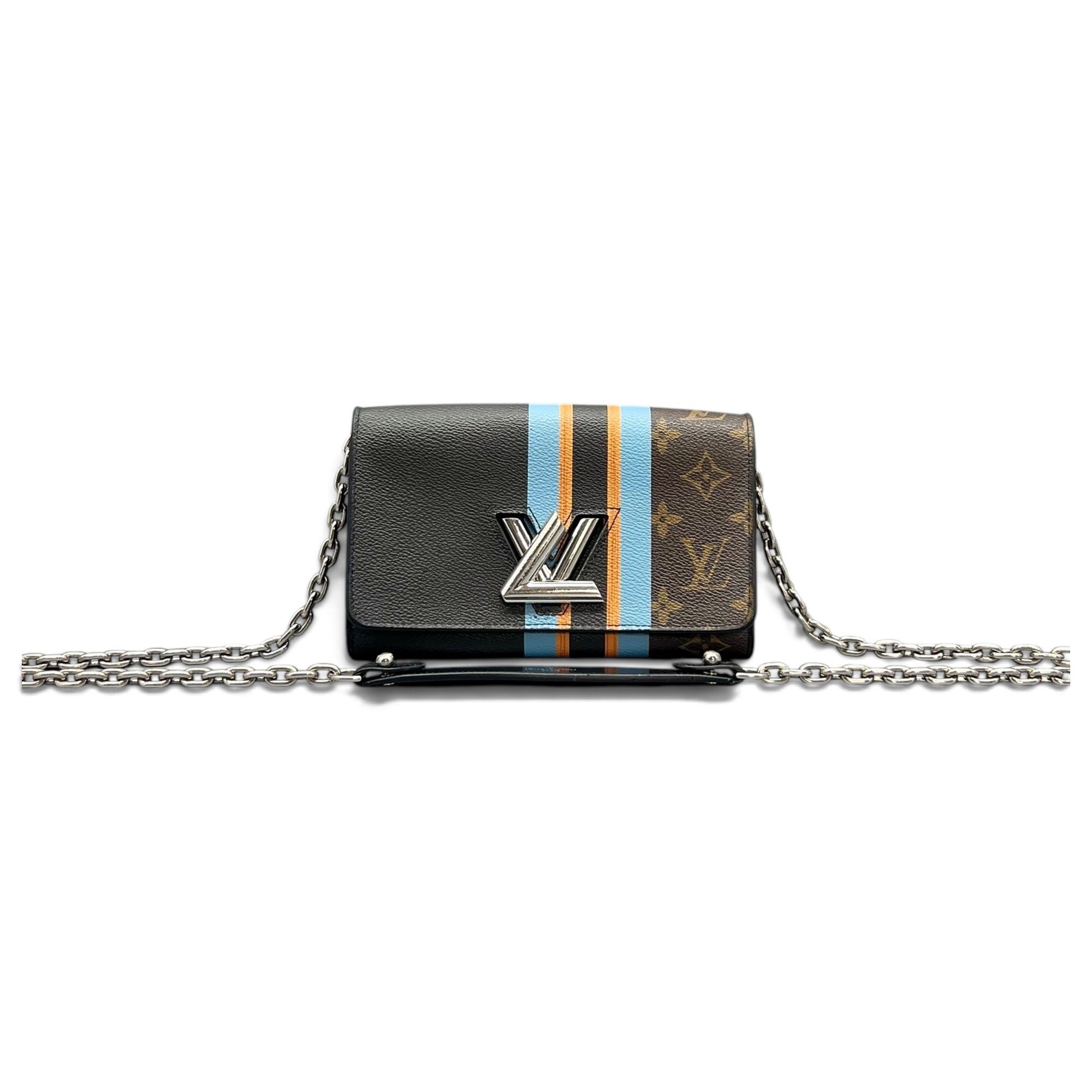 Twist leather crossbody bag