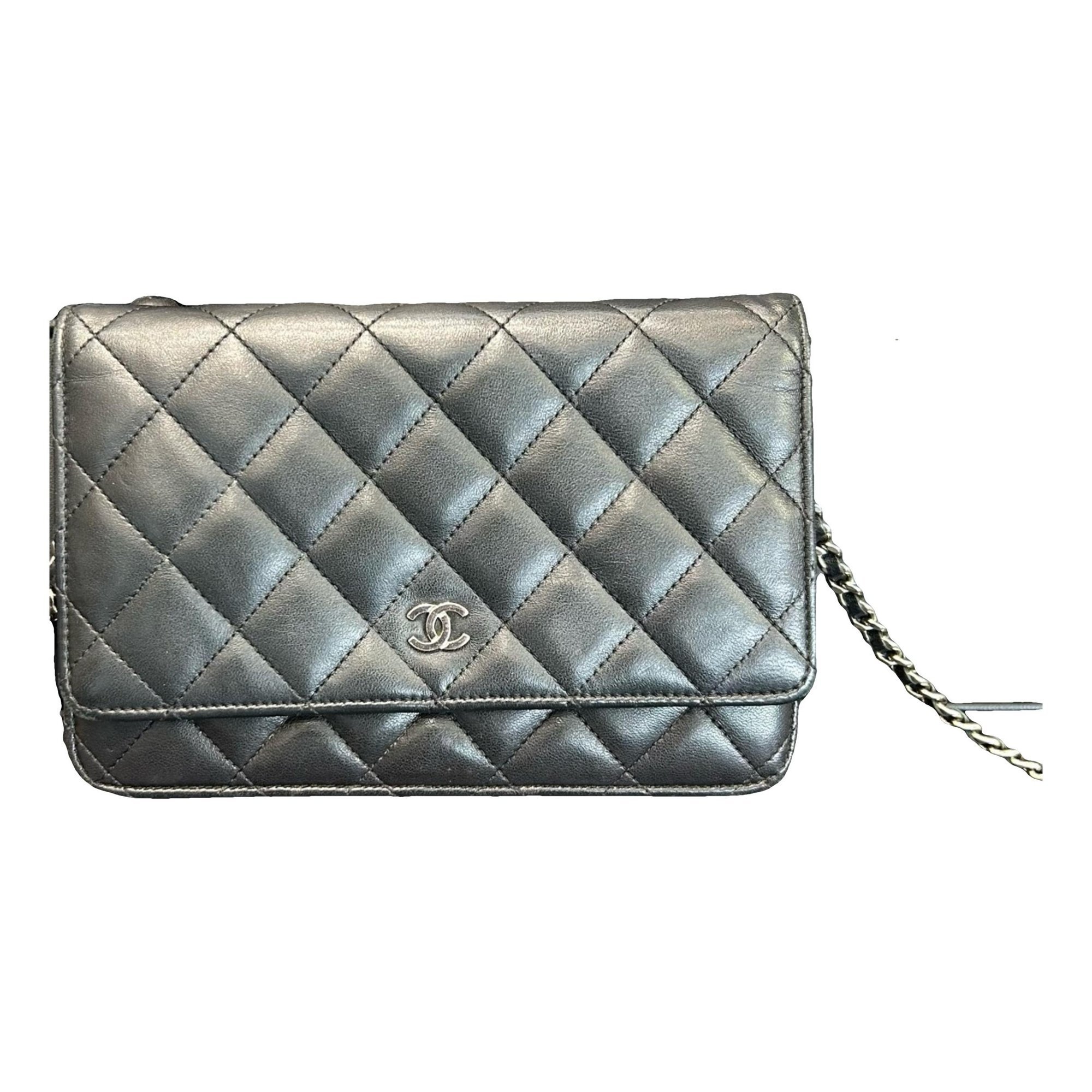 Wallet On Chain Timeless/Classique leather crossbody bag