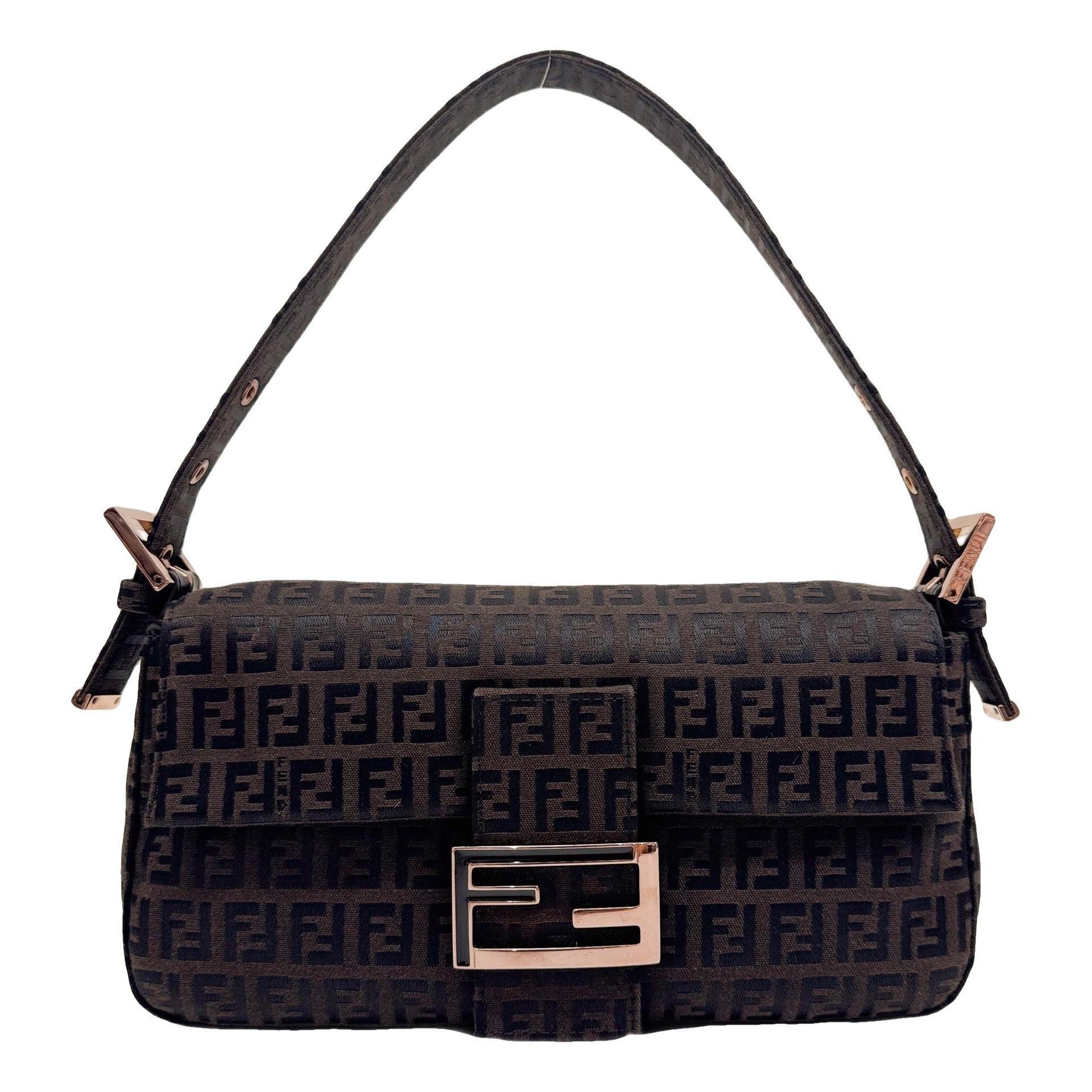 Baguette cloth handbag