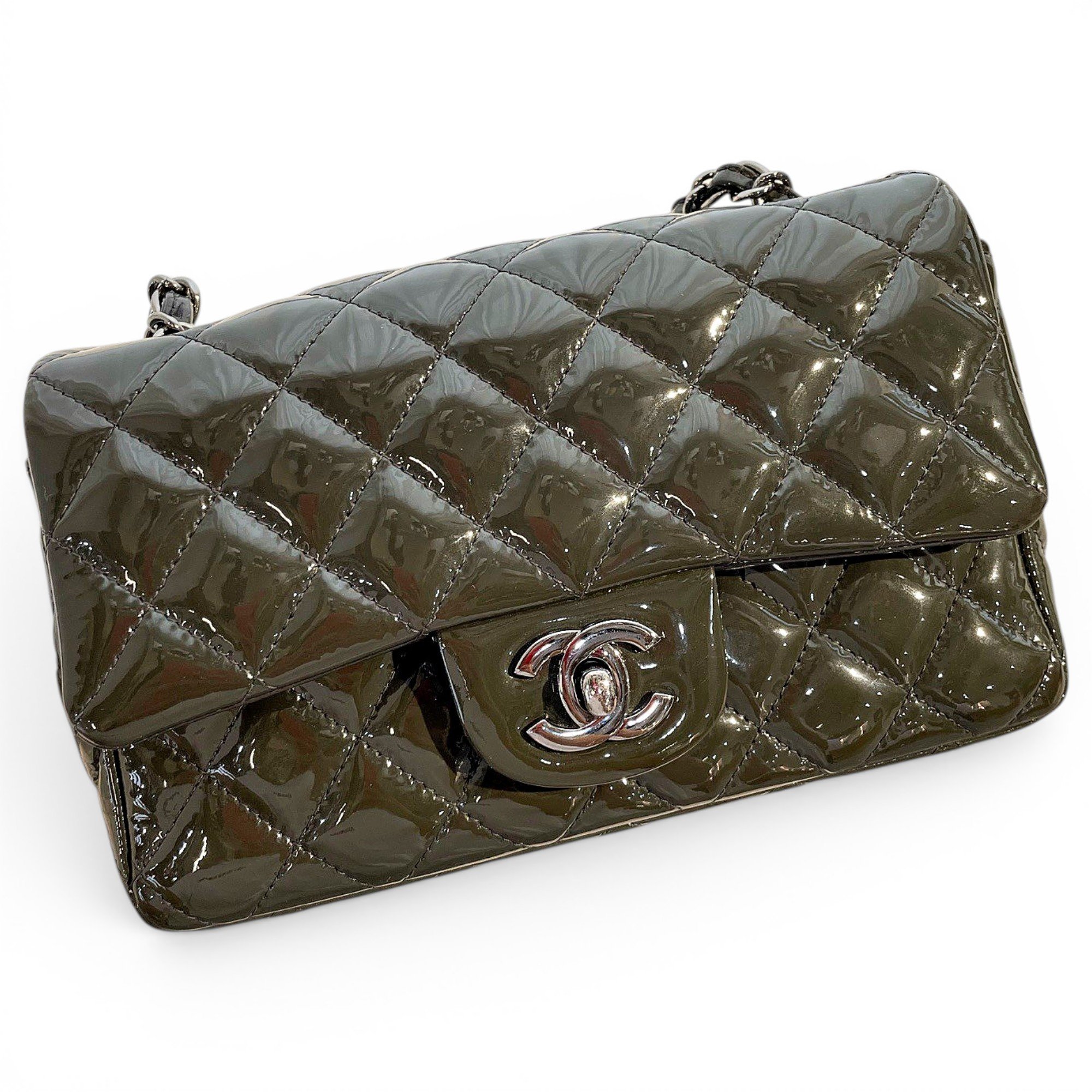 Timeless/Classique patent leather crossbody bag