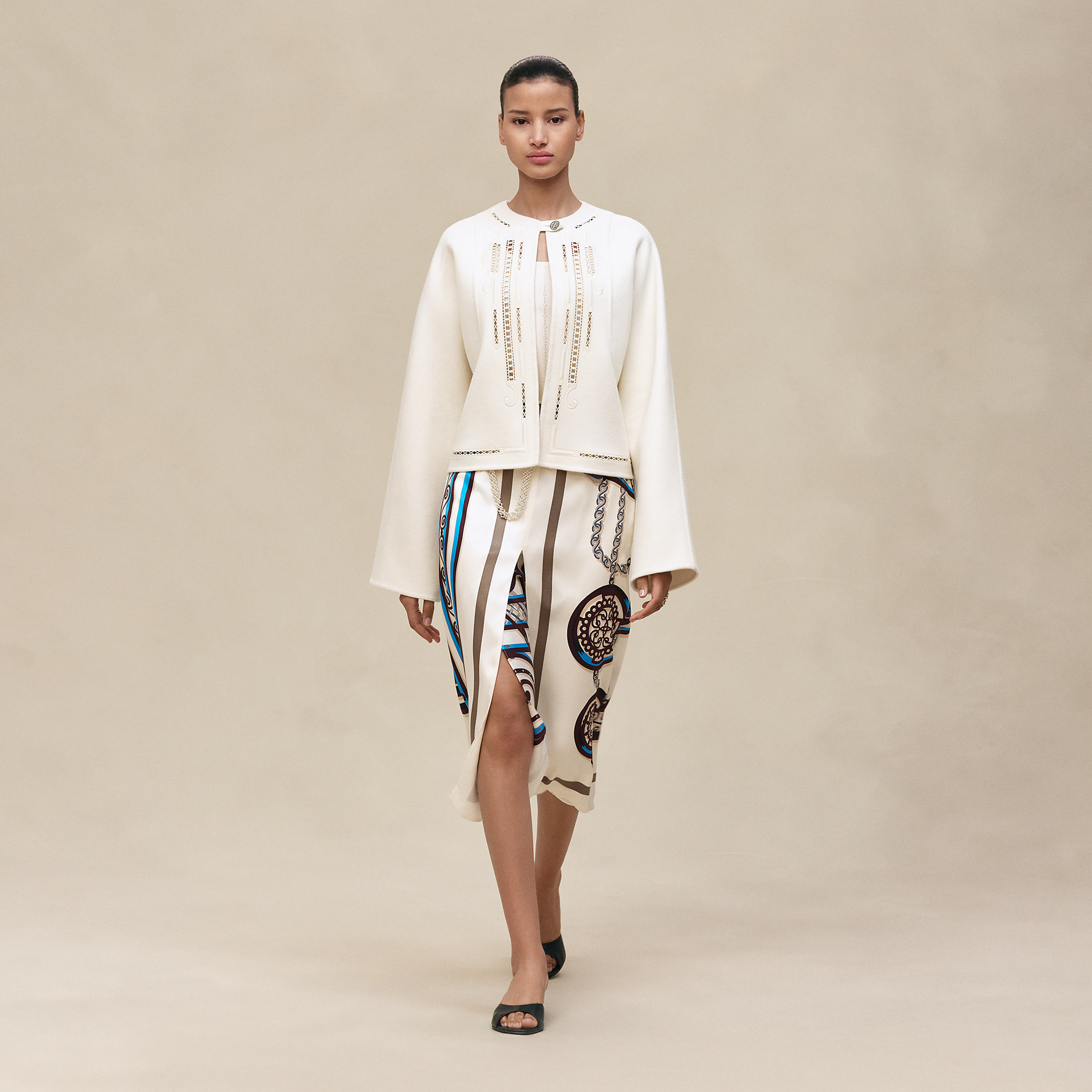 Cashmere embroidered jacket