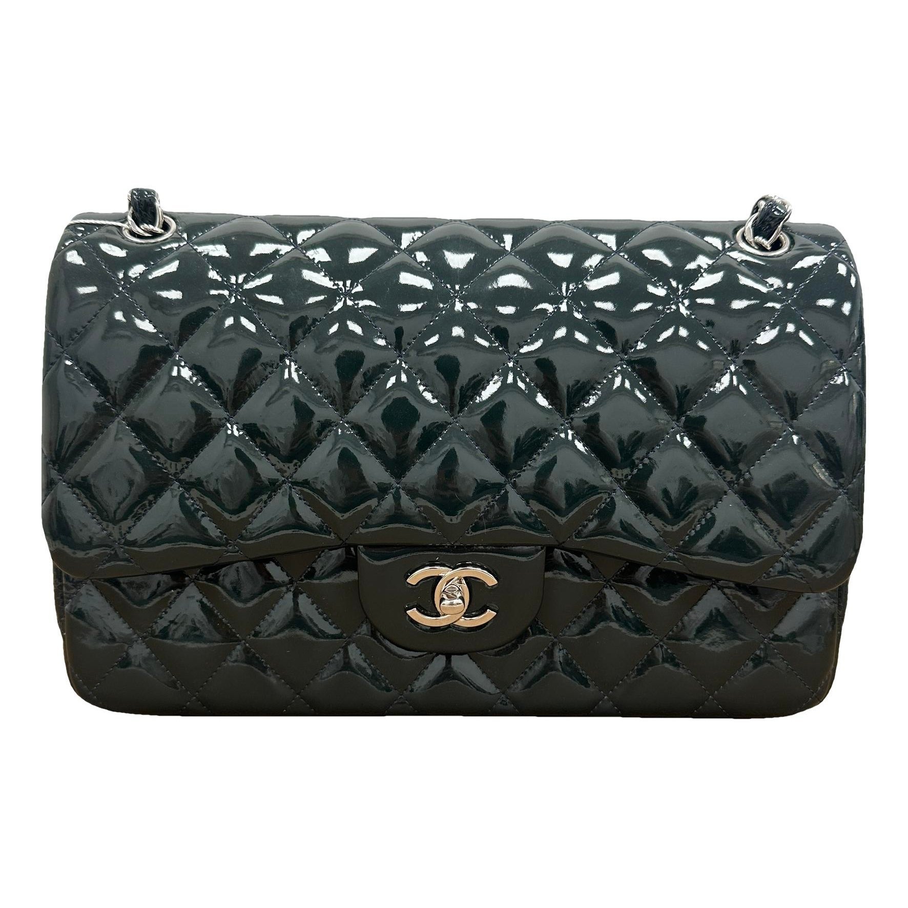 Timeless/Classique patent leather handbag
