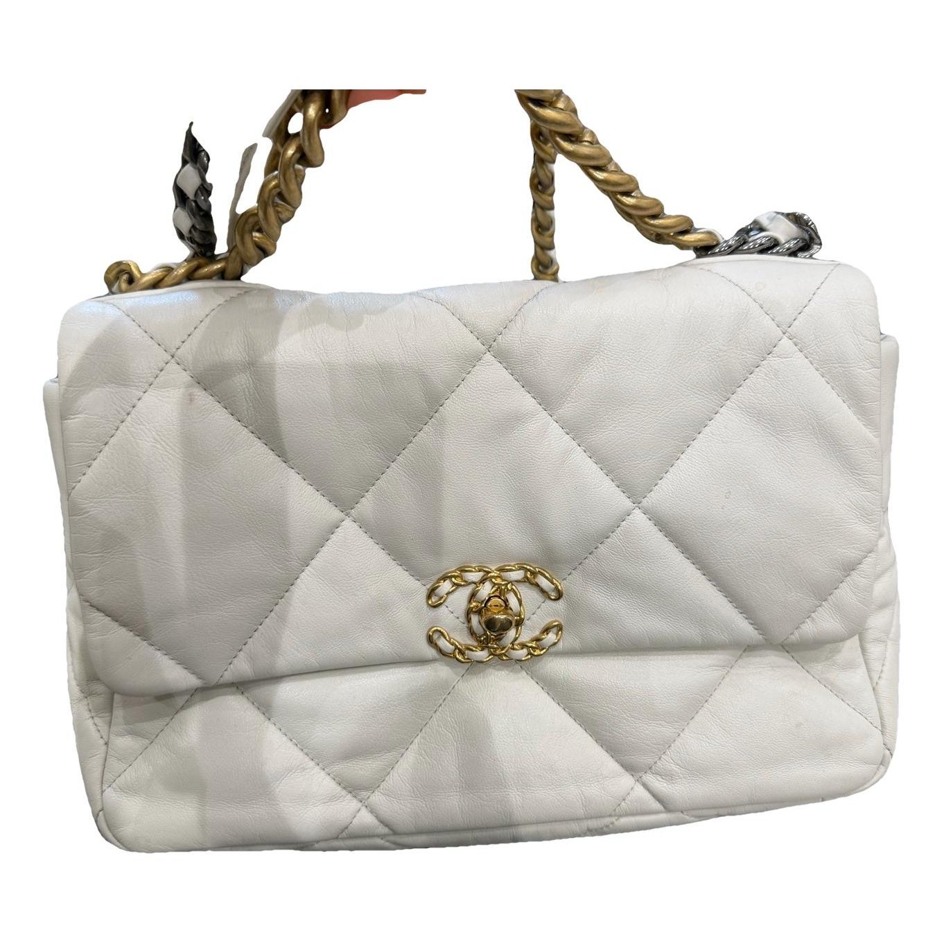 Chanel 19 leather handbag