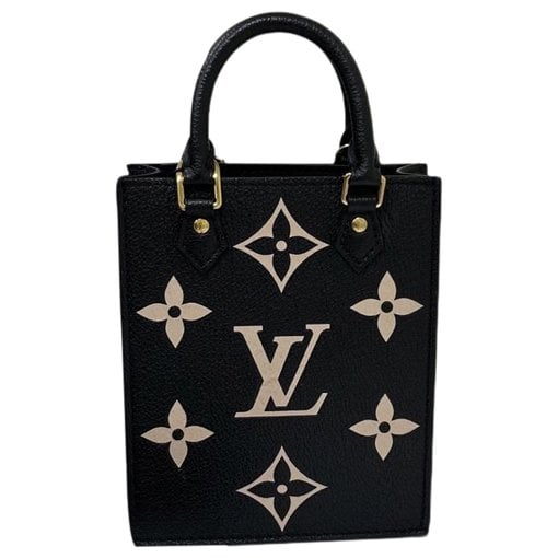 Plat leather handbag