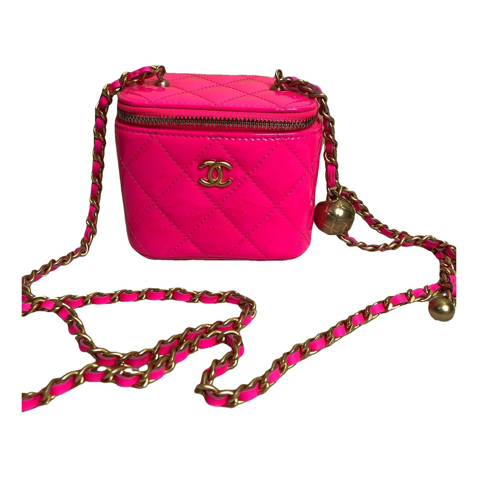 Trendy CC Vanity leather crossbody bag