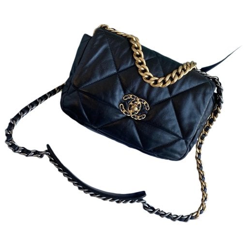 Chanel 19 leather handbag