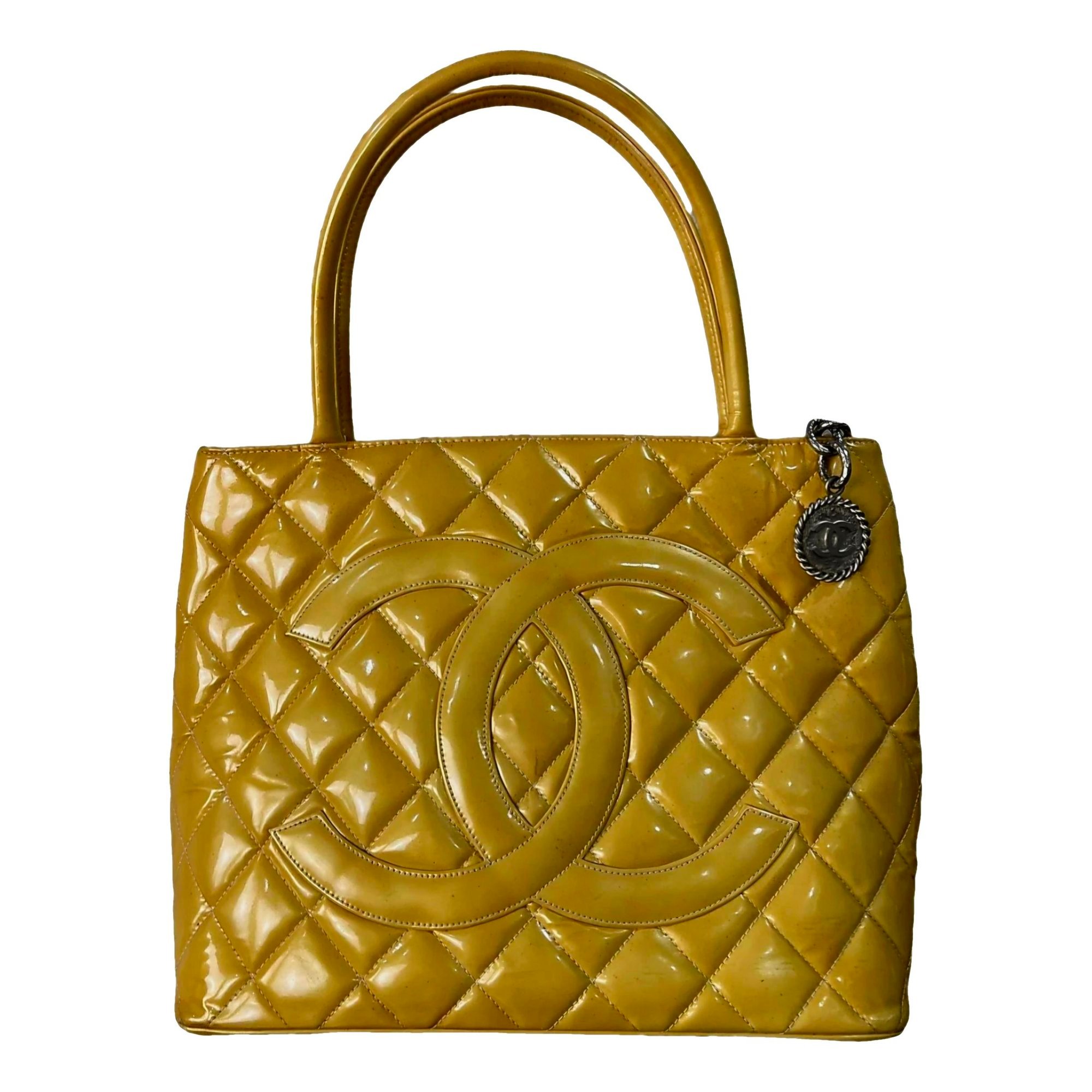 Médaillon leather handbag