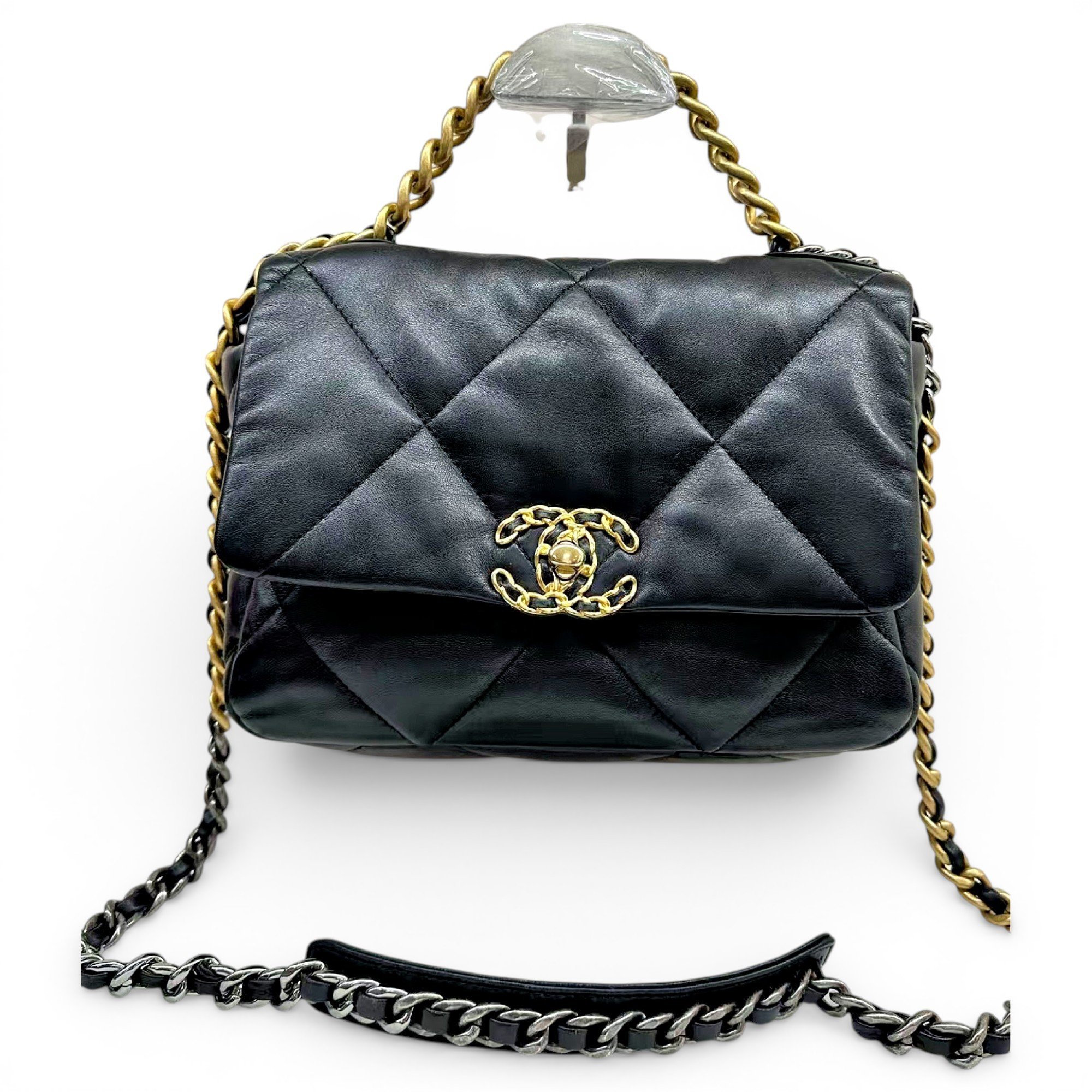 Chanel 19 leather handbag