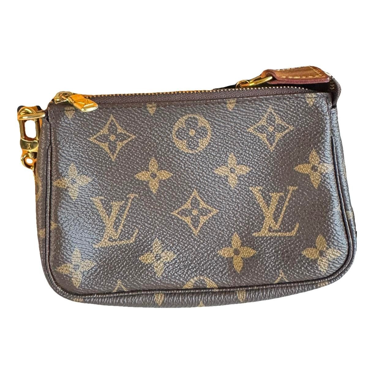 Leather clutch bag