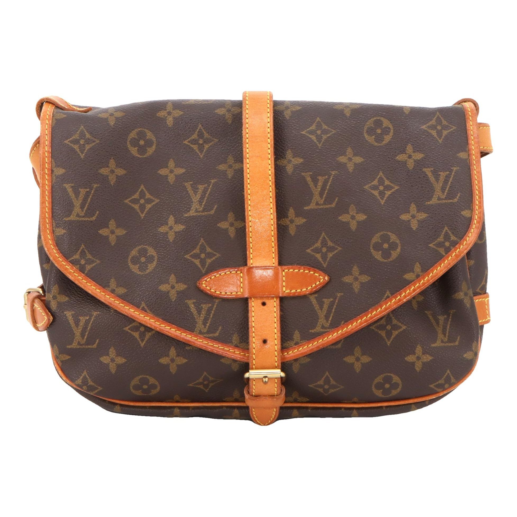 Saumur leather crossbody bag