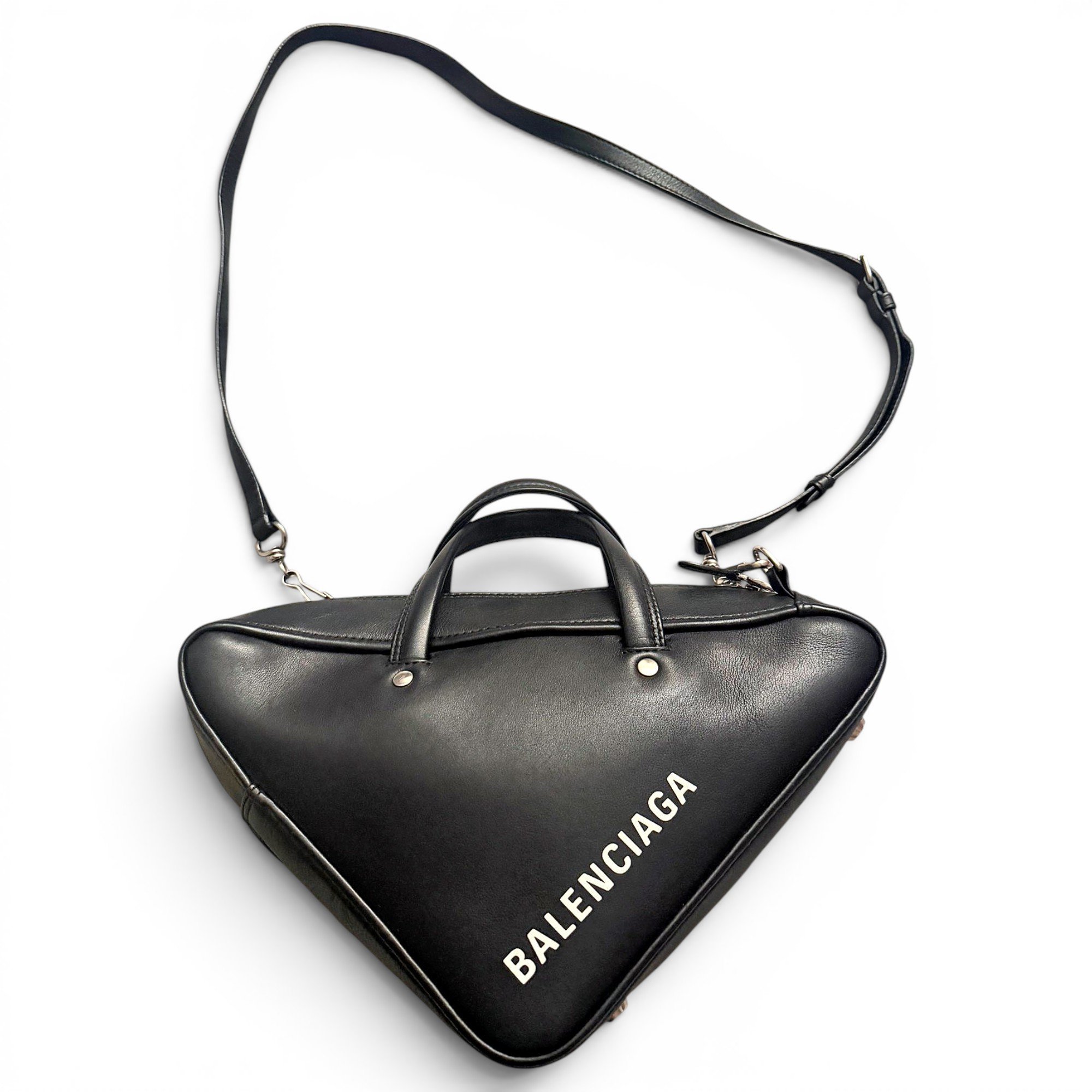Triangle leather handbag