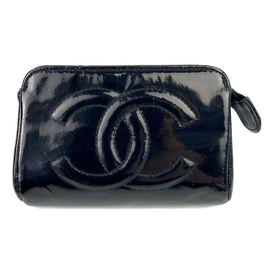 Patent leather vanity case