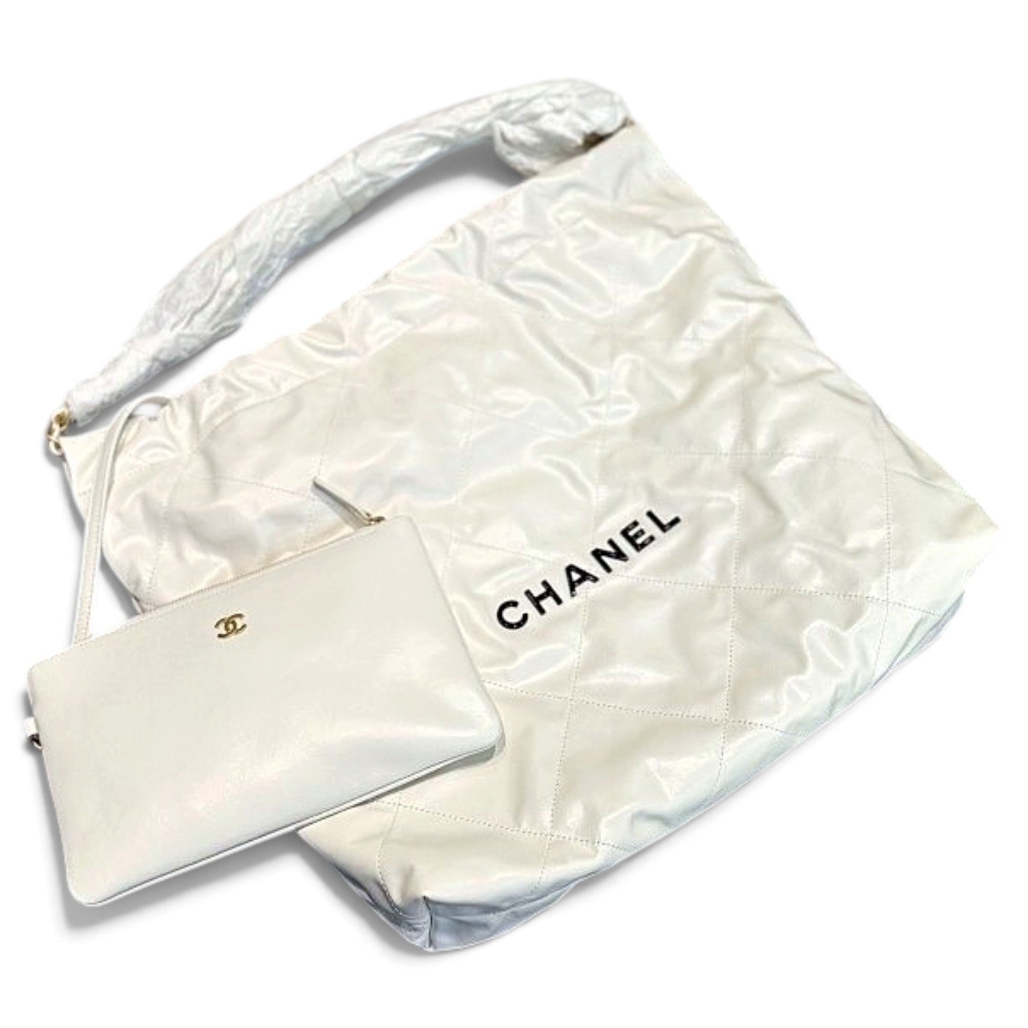Chanel 22 leather handbag