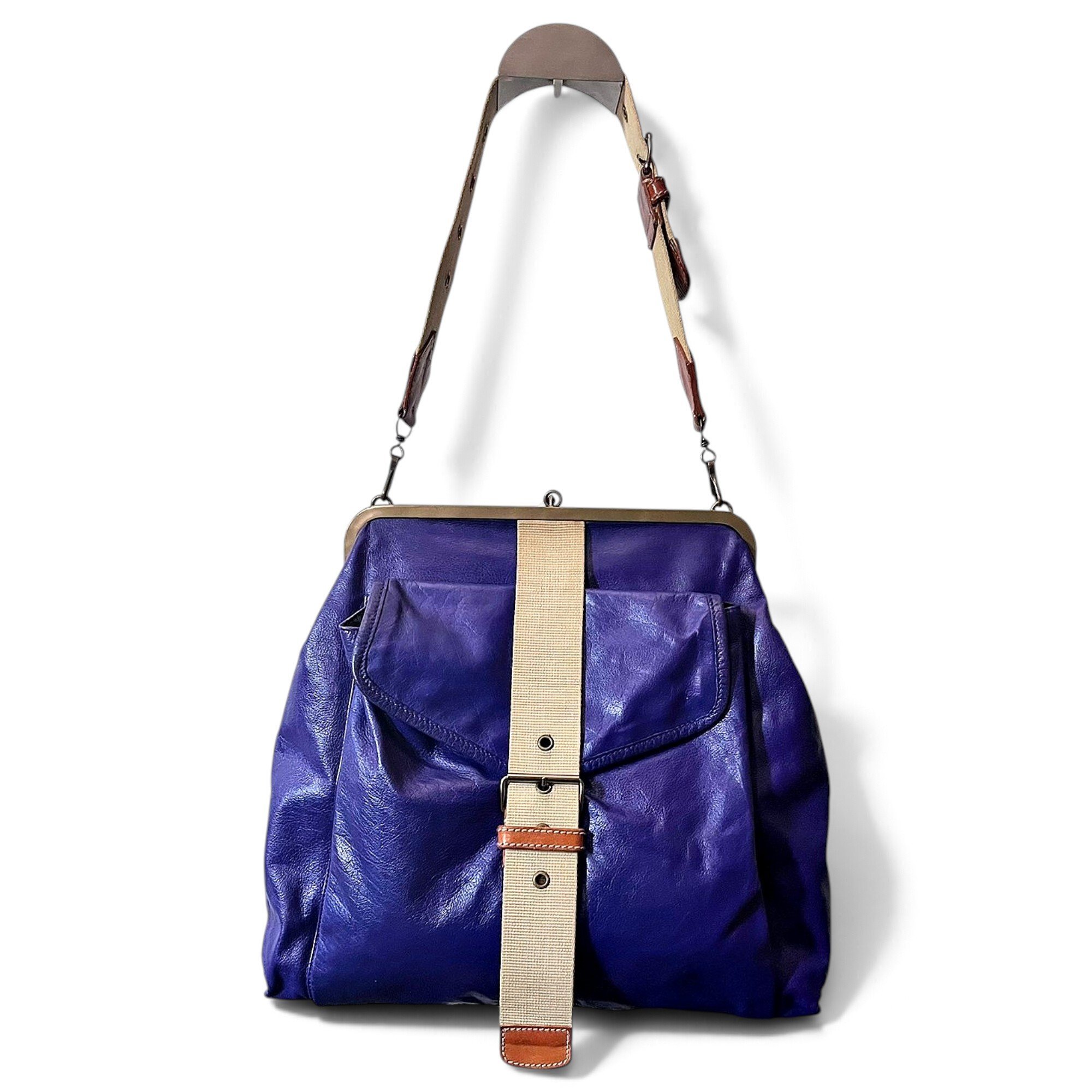 Leather handbag