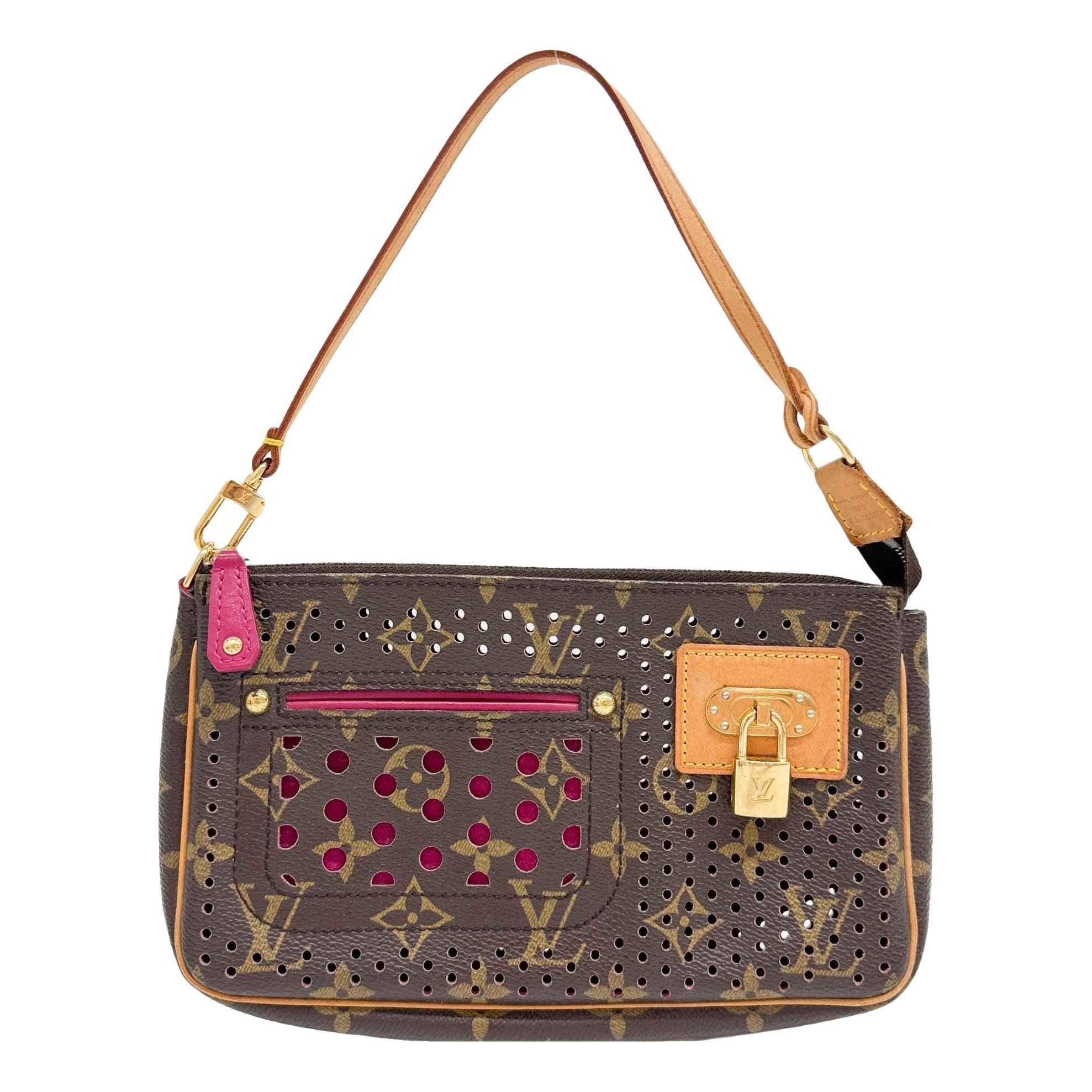 Pochette Accessoire leather handbag